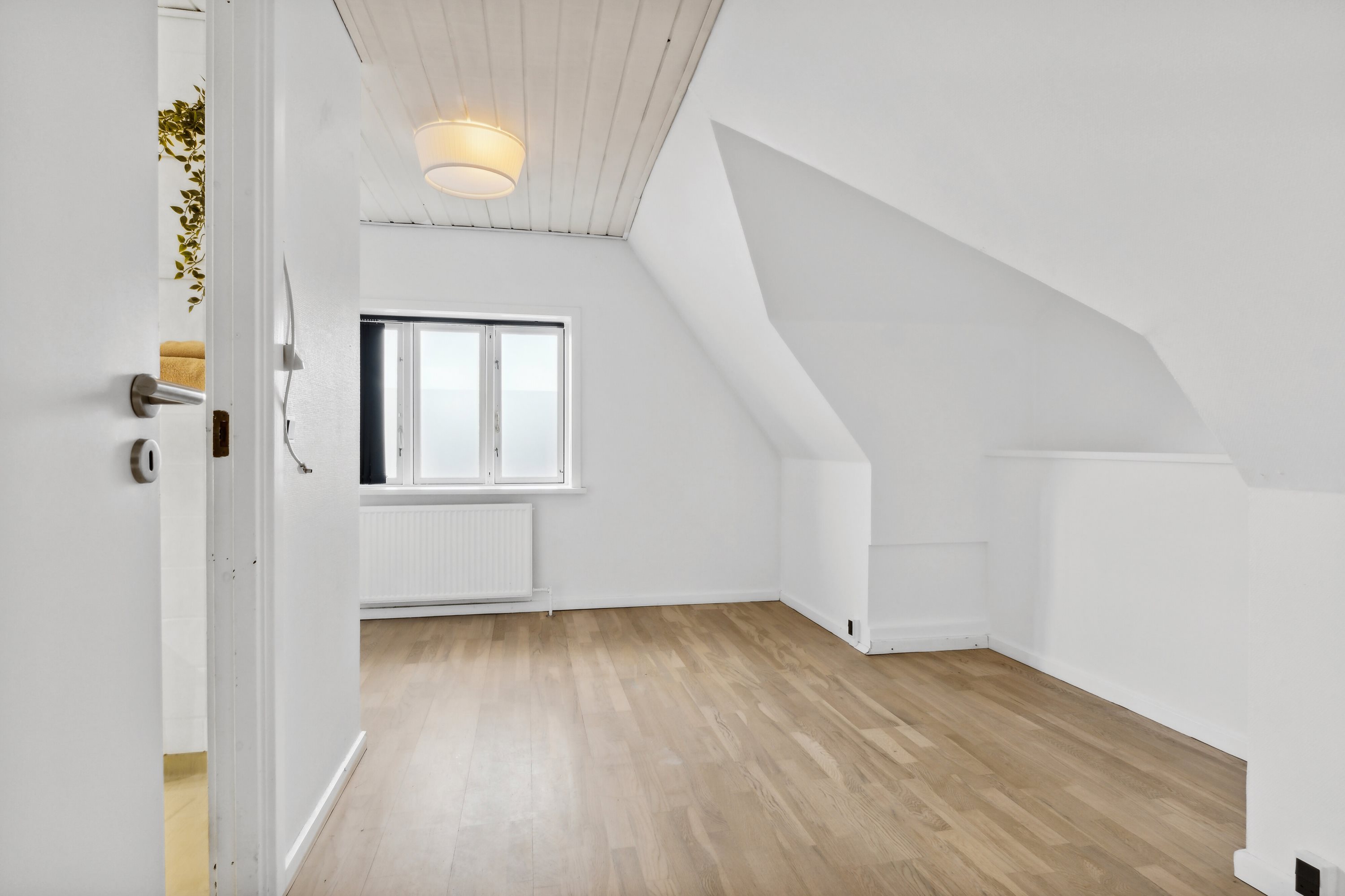 Fremhævet værelse billede i fuldskærmstilstand. Billede af Nørregade 82, 1., 9870 Sindal