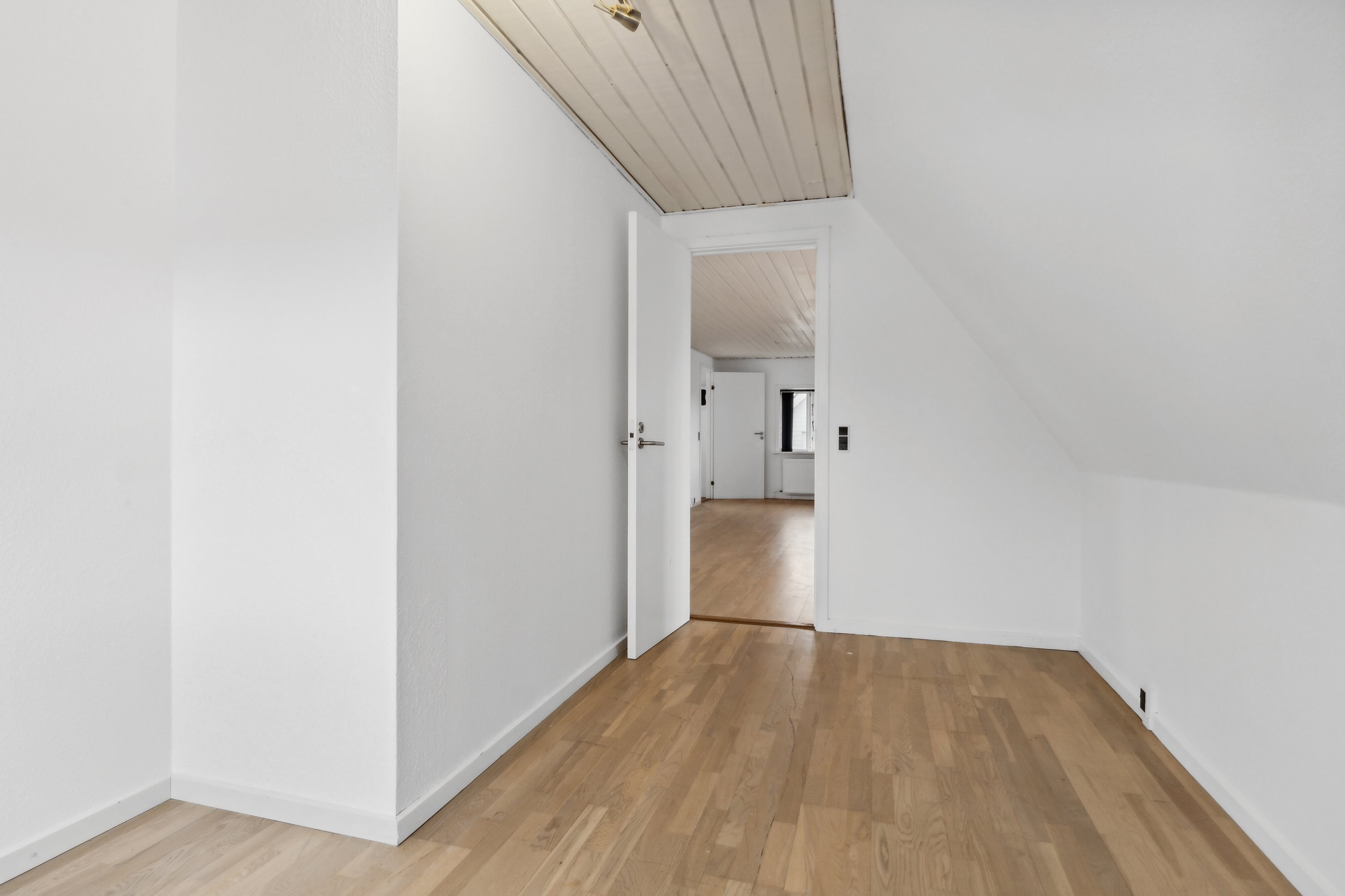 Fremhævet værelse billede i fuldskærmstilstand. Billede af Nørregade 82, 1., 9870 Sindal