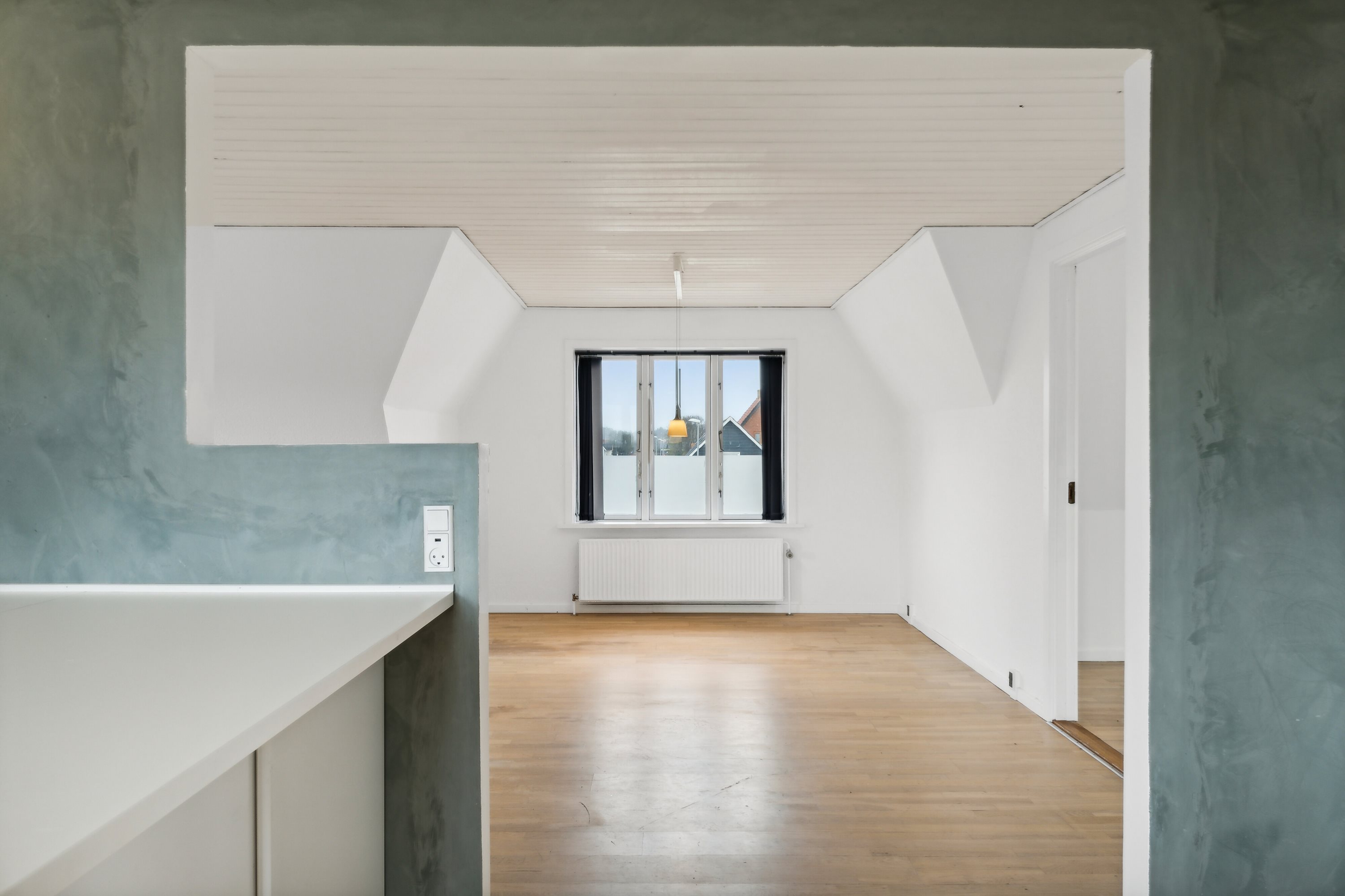 Fremhævet værelse billede i fuldskærmstilstand. Billede af Nørregade 82, 1., 9870 Sindal