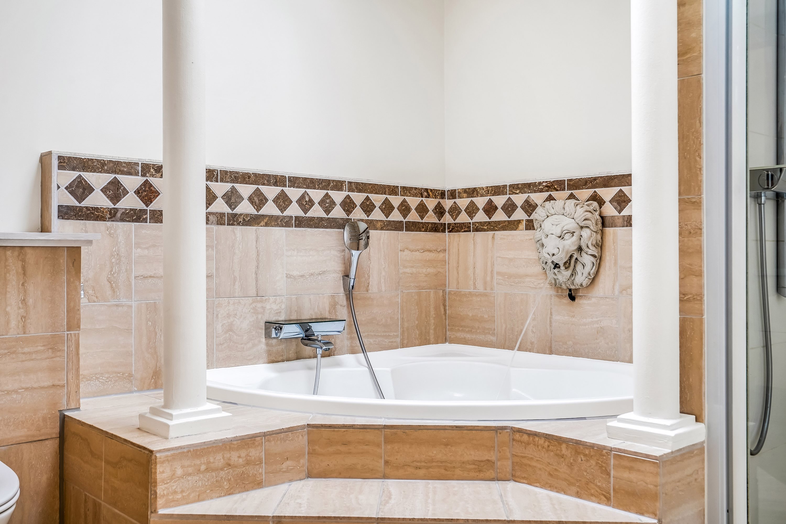 Fremhævet badeværelse billede i fuldskærmstilstand. Billede af Møllebakken 66, 5690 Tommerup