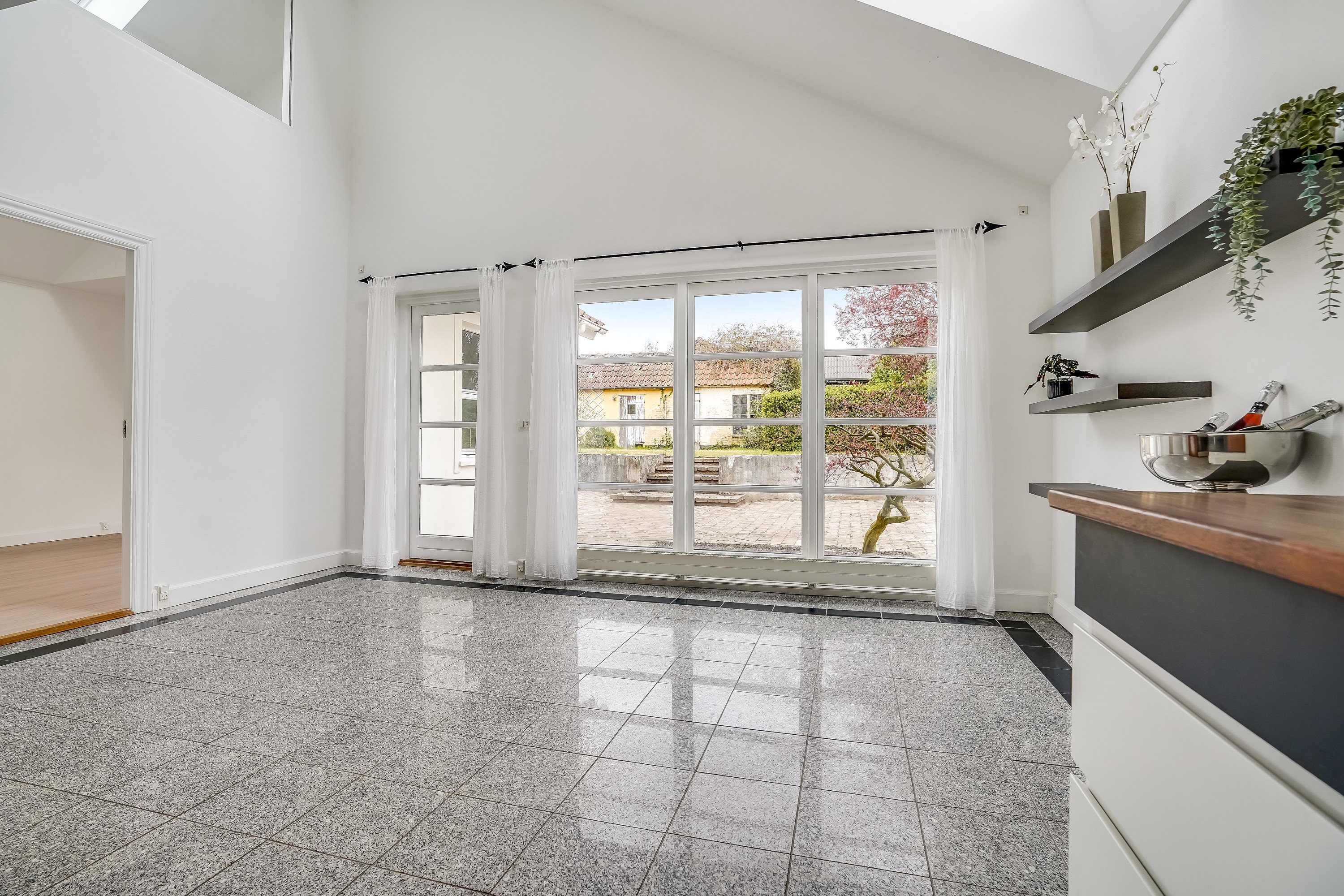 Fremhævet stue billede i fuldskærmstilstand. Billede af Møllebakken 66, 5690 Tommerup