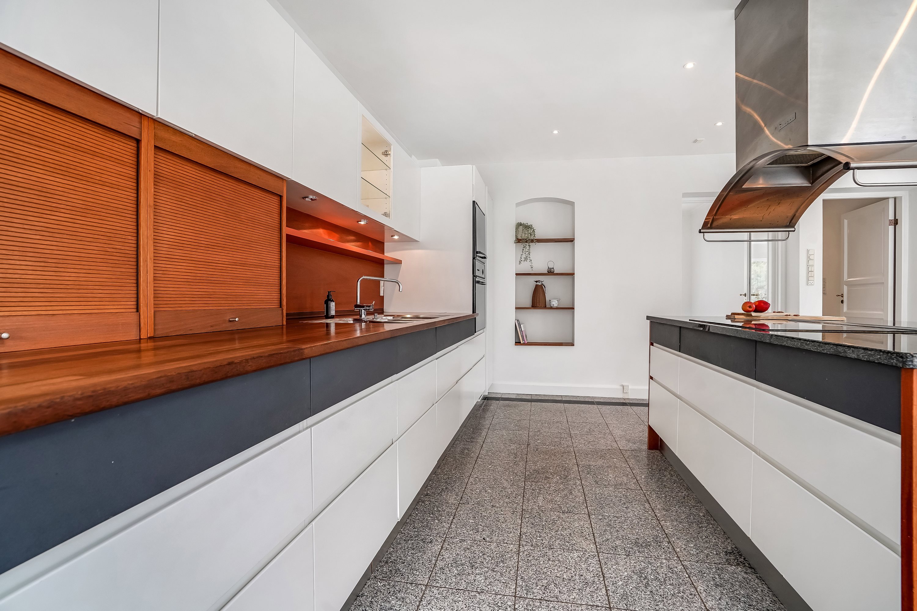 Fremhævet køkken billede i fuldskærmstilstand. Billede af Møllebakken 66, 5690 Tommerup