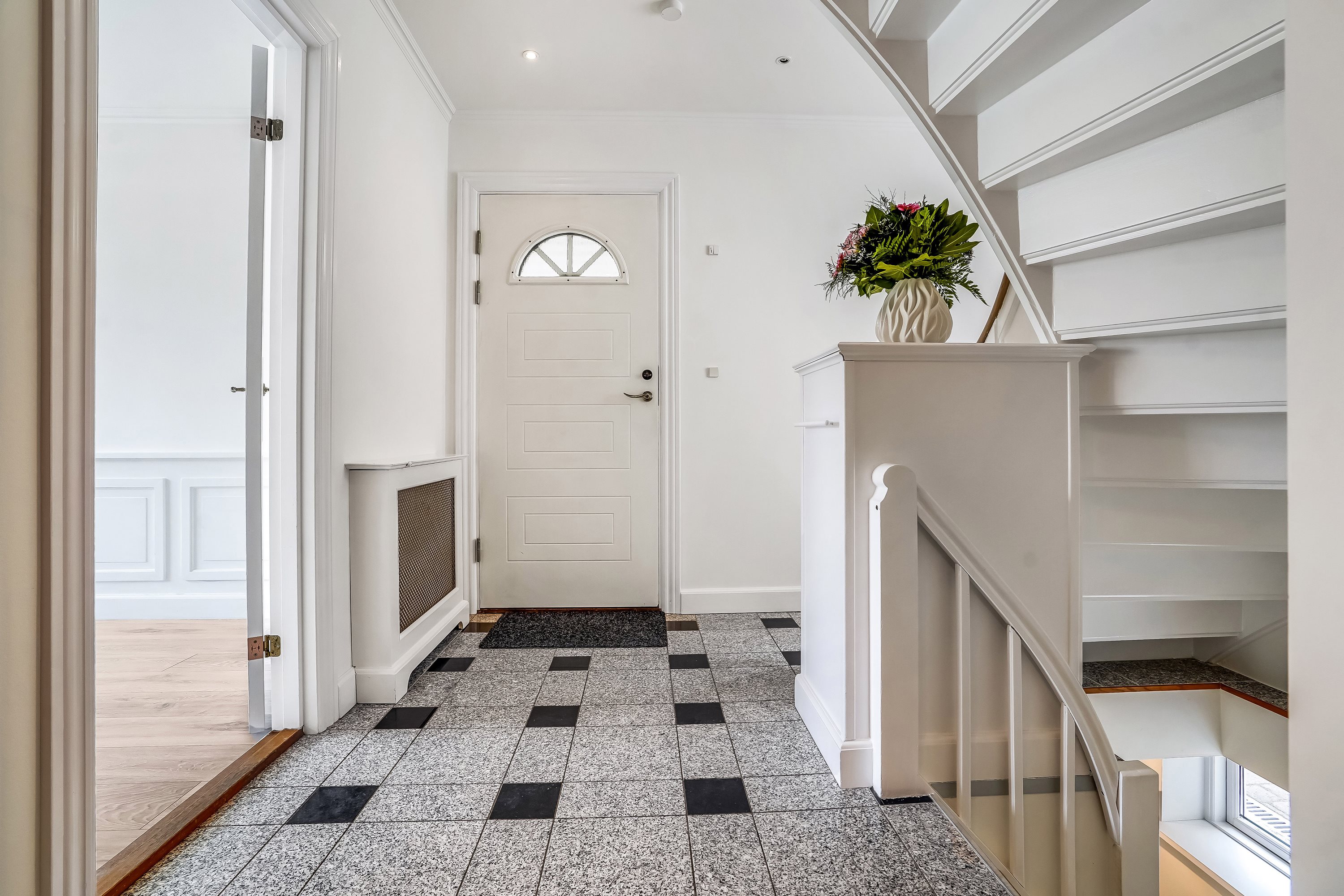 Fremhævet entré billede i fuldskærmstilstand. Billede af Møllebakken 66, 5690 Tommerup