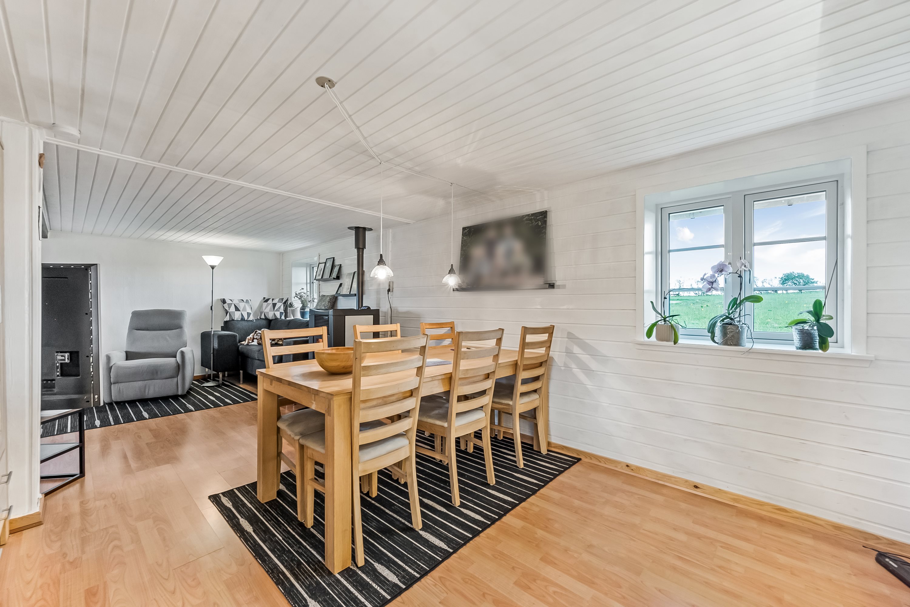 Fremhævet stue billede i fuldskærmstilstand. Billede af Kildsigvej 25, Br Kirkeby, 6971 Spjald