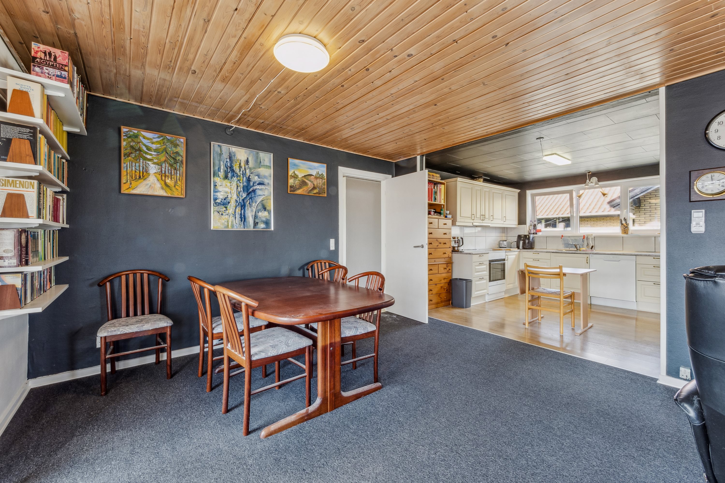 Fremhævet stue billede i fuldskærmstilstand. Billede af Gyvelvænget 169, 7730 Hanstholm