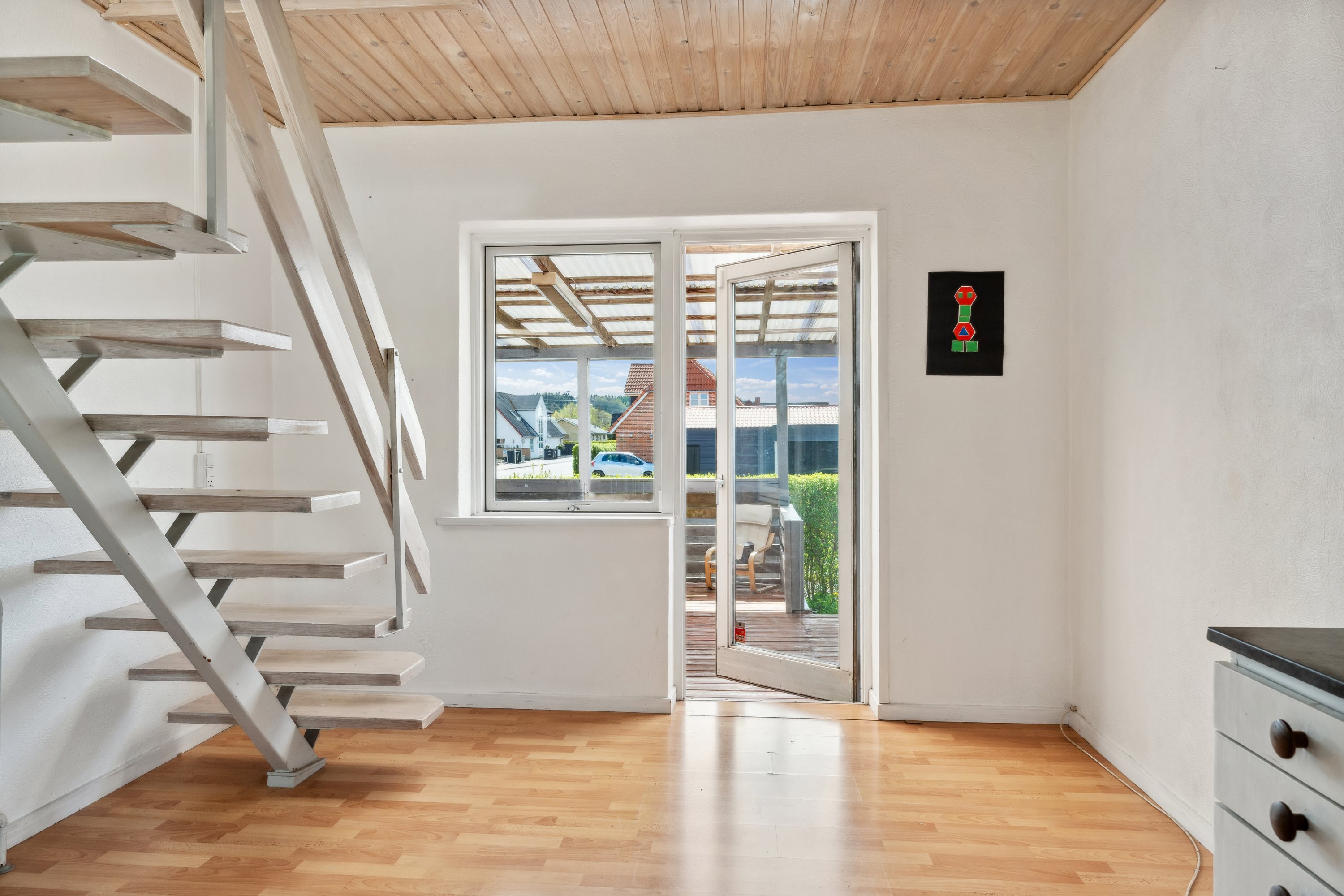 Fremhævet stue billede i fuldskærmstilstand. Billede af Skibelundvej 32, 8850 Bjerringbro