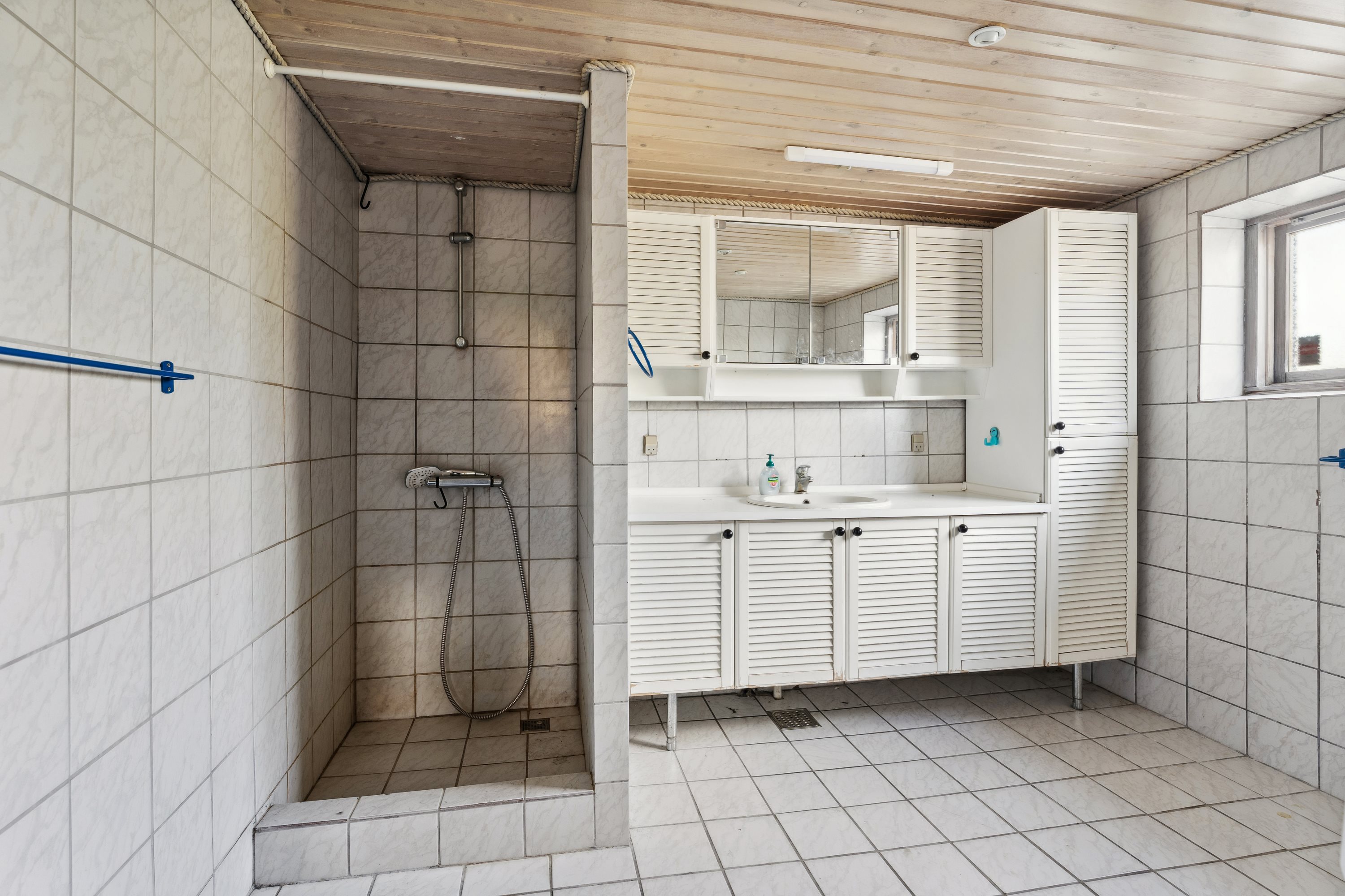 Fremhævet badeværelse billede i fuldskærmstilstand. Billede af Skibelundvej 32, 8850 Bjerringbro