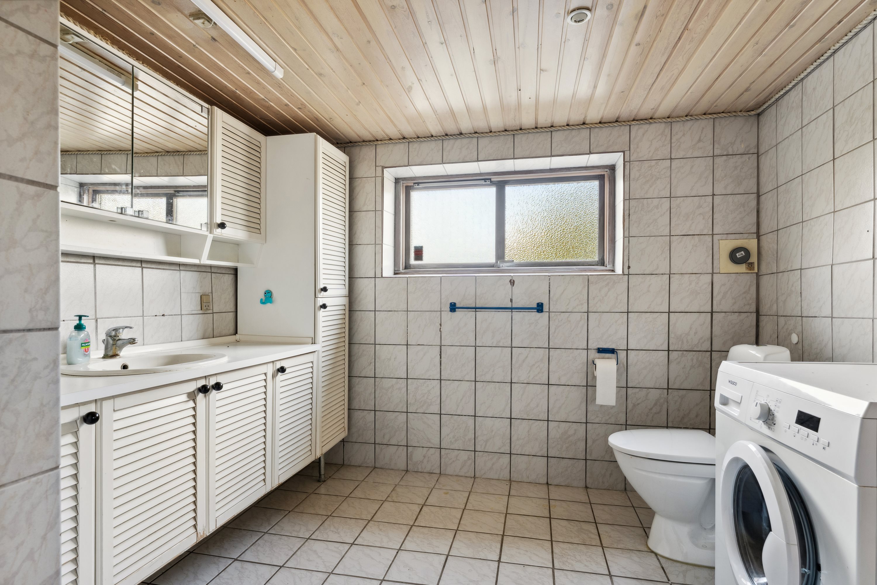 Fremhævet badeværelse billede i fuldskærmstilstand. Billede af Skibelundvej 32, 8850 Bjerringbro