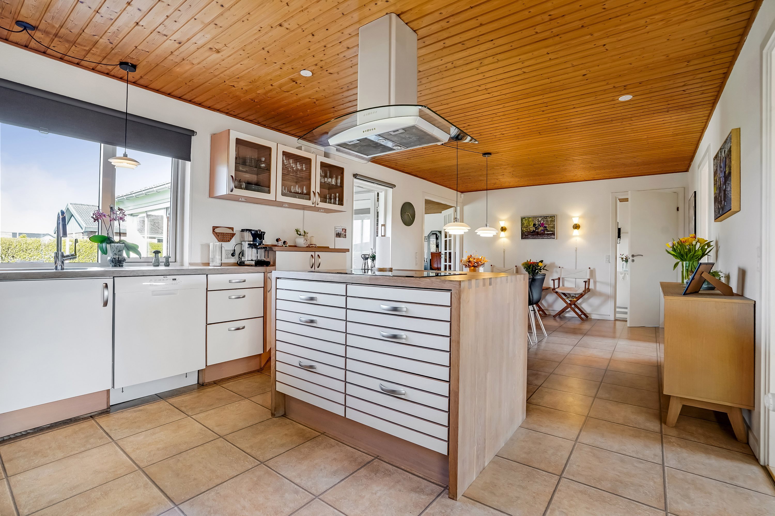 Fremhævet køkken billede i fuldskærmstilstand. Billede af Bøgevej 6, Aale, 7160 Tørring