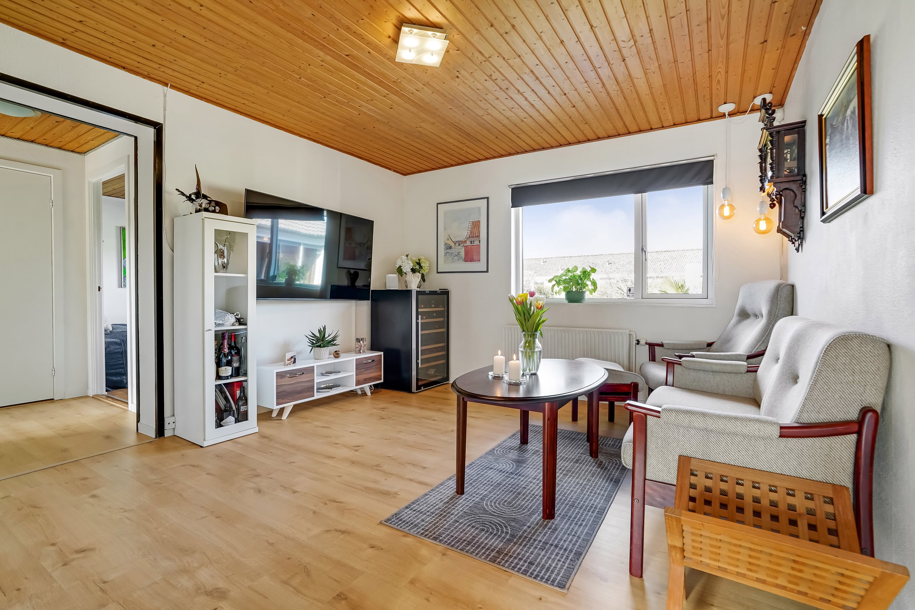 Fremhævet stue billede i fuldskærmstilstand. Billede af Bøgevej 6, Aale, 7160 Tørring