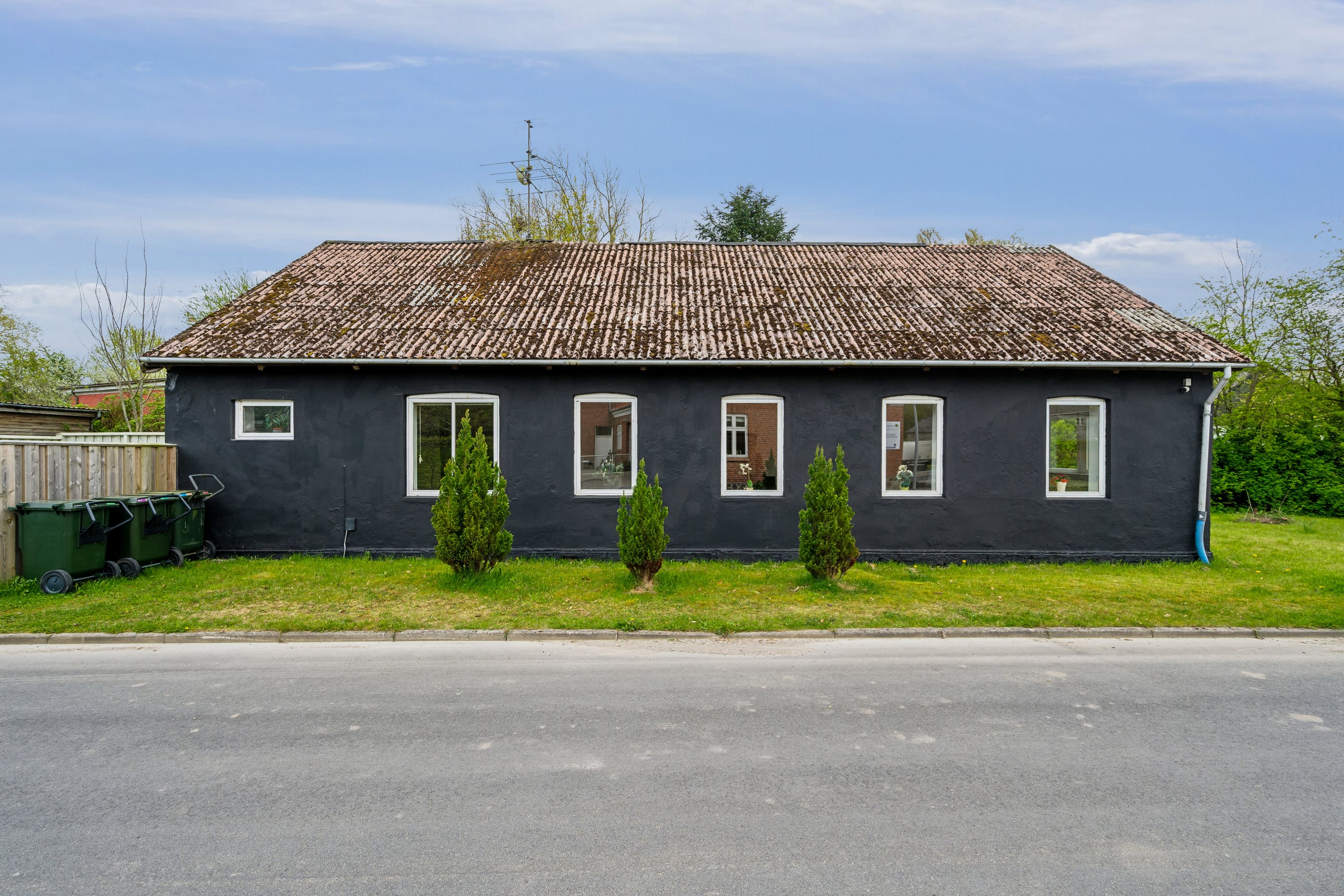 Fremhævet ejendom 1 billede i fuldskærmstilstand. Billede af Lystrupvej 10, Lystrup, 8961 Allingåbro