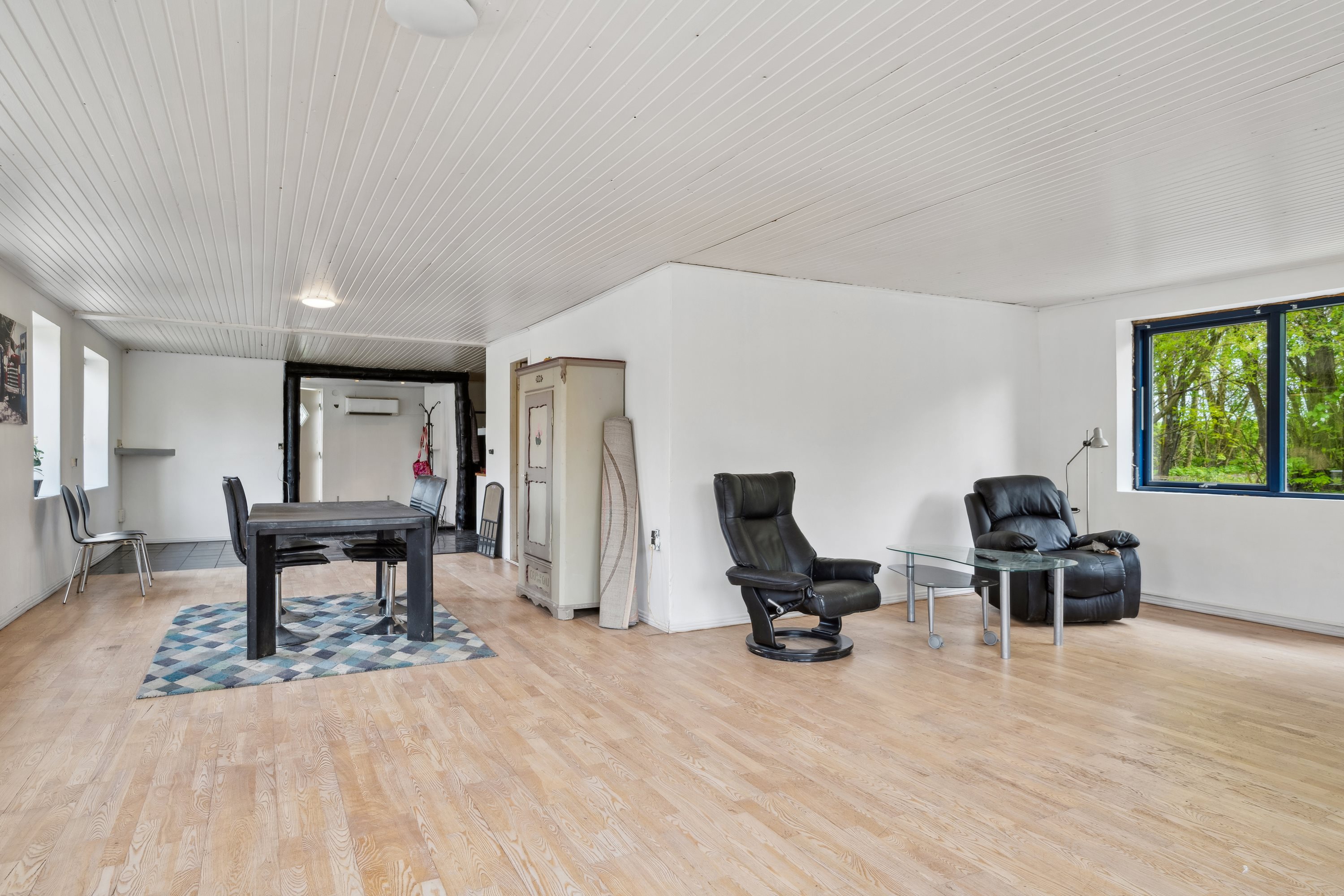 Fremhævet stue billede i fuldskærmstilstand. Billede af Lystrupvej 10, Lystrup, 8961 Allingåbro