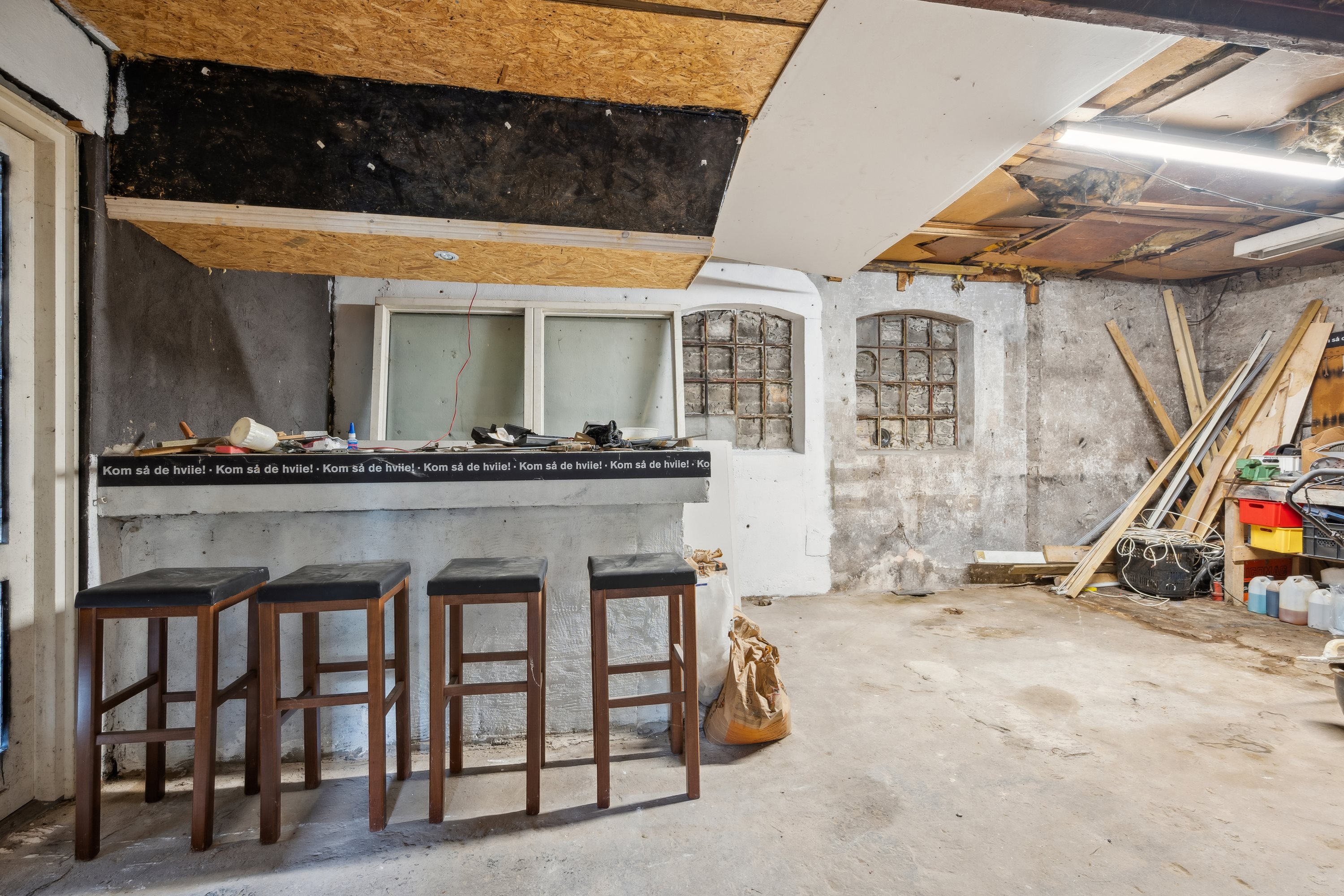 Fremhævet garage billede i fuldskærmstilstand. Billede af Lystrupvej 10, Lystrup, 8961 Allingåbro