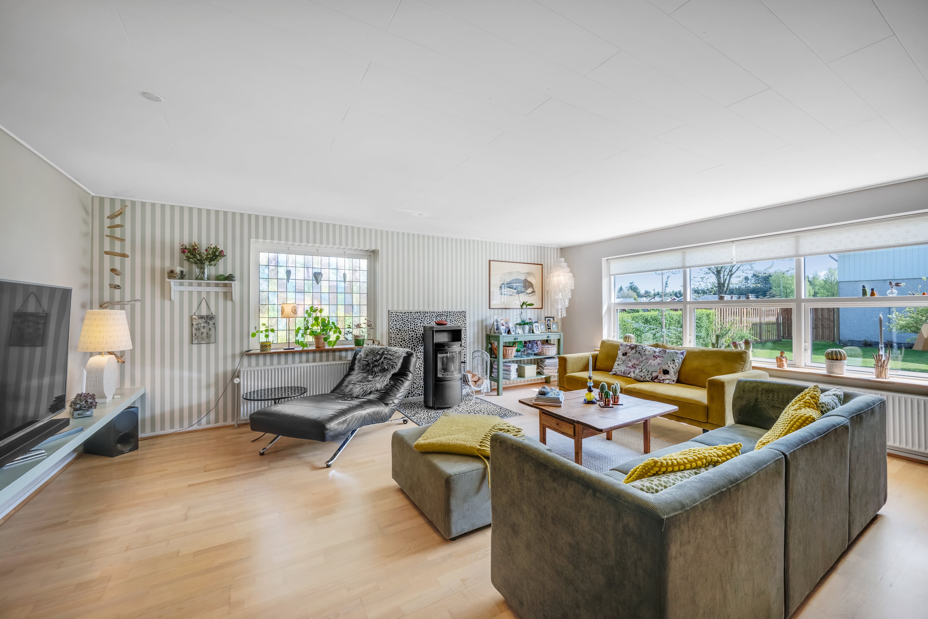 Fremhævet stue billede i fuldskærmstilstand. Billede af Snedkervej 1, 6270 Tønder