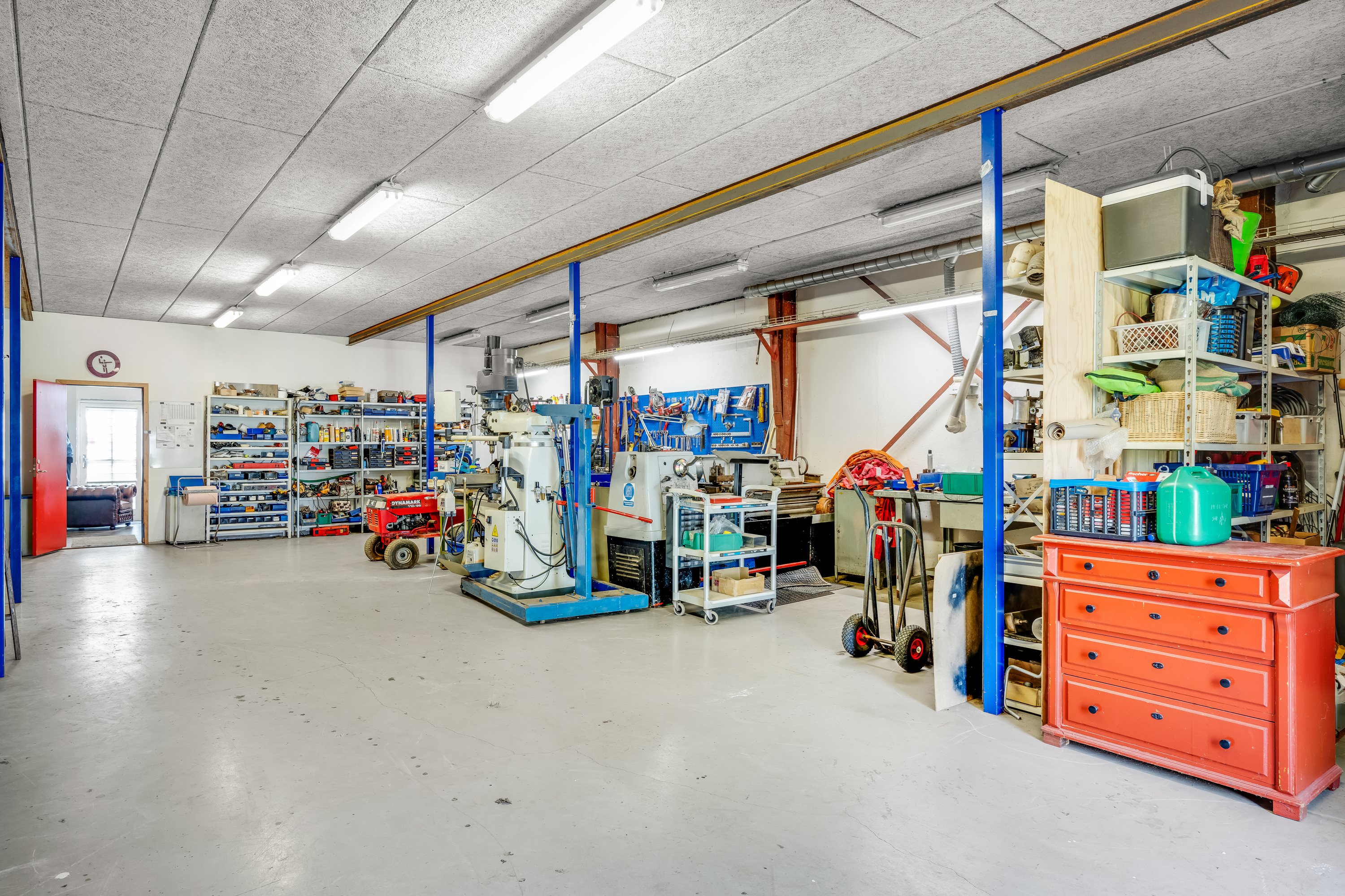 Fremhævet værksted billede i fuldskærmstilstand. Billede af Snedkervej 1, 6270 Tønder