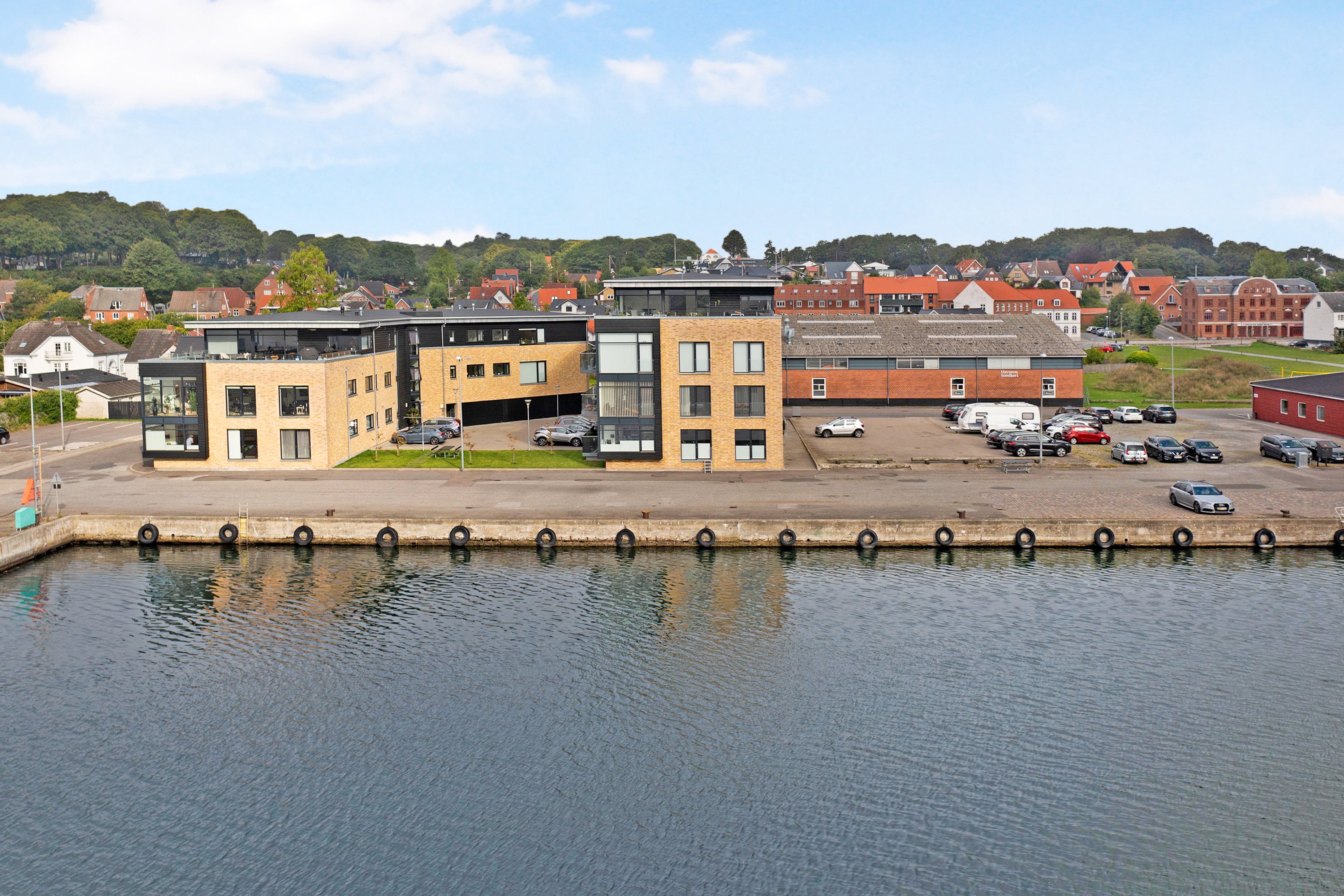 Fremhævet  billede i fuldskærmstilstand. Billede af Havnevej 15, 2. 3., 9560 Hadsund