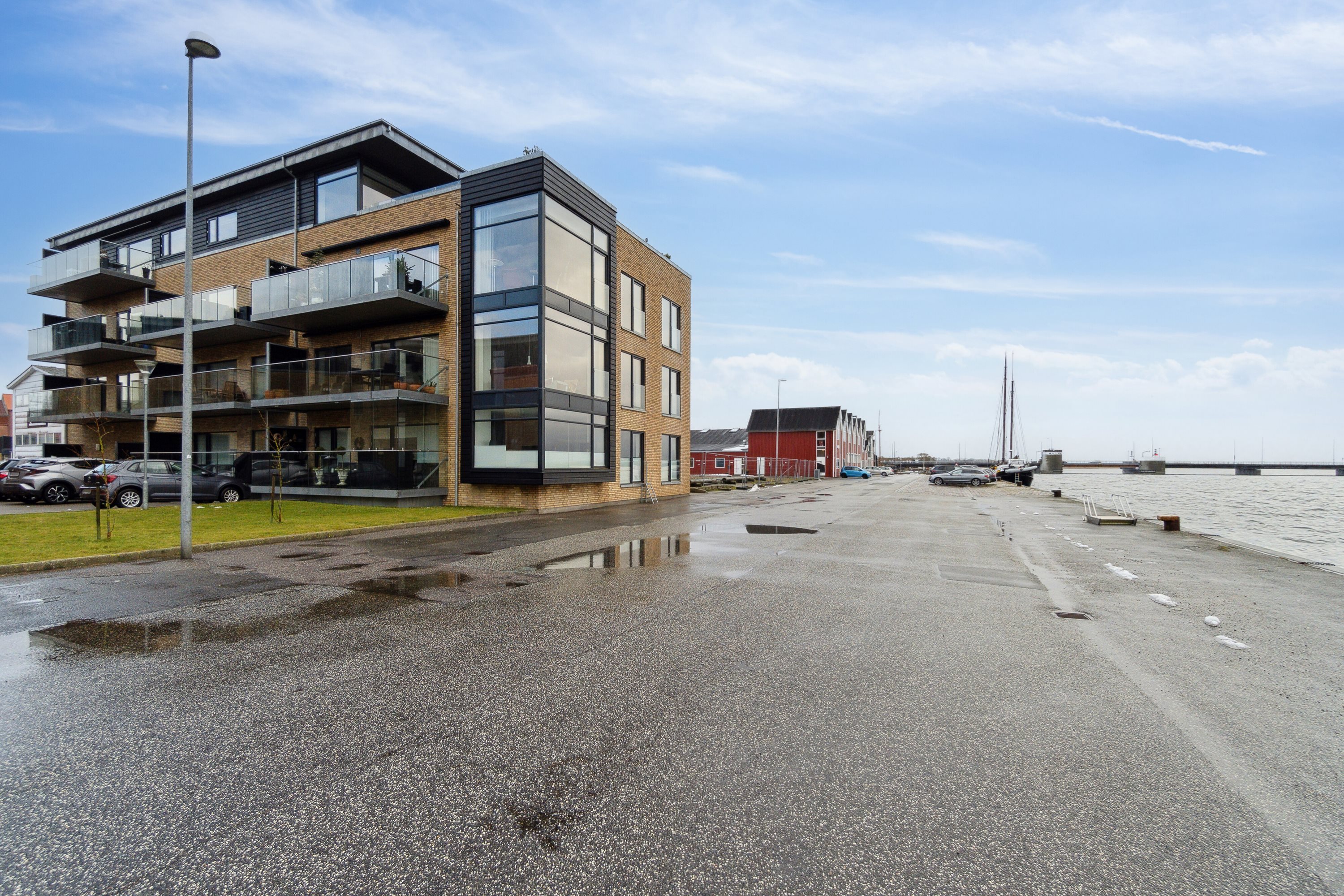 Fremhævet  billede i fuldskærmstilstand. Billede af Havnevej 15, 2. 3., 9560 Hadsund