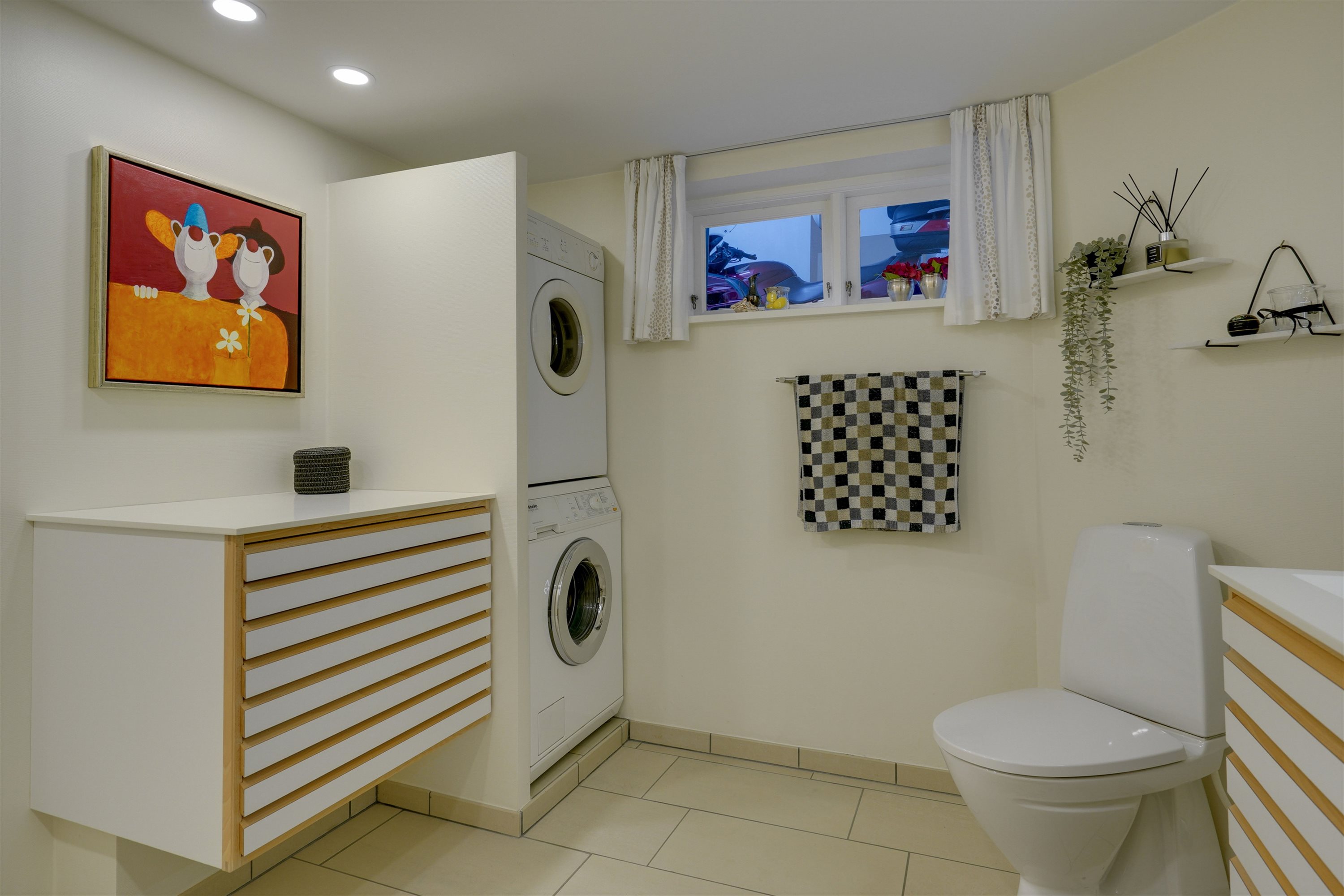 Fremhævet badeværelse billede i fuldskærmstilstand. Billede af Elmealle 8, 6800 Varde