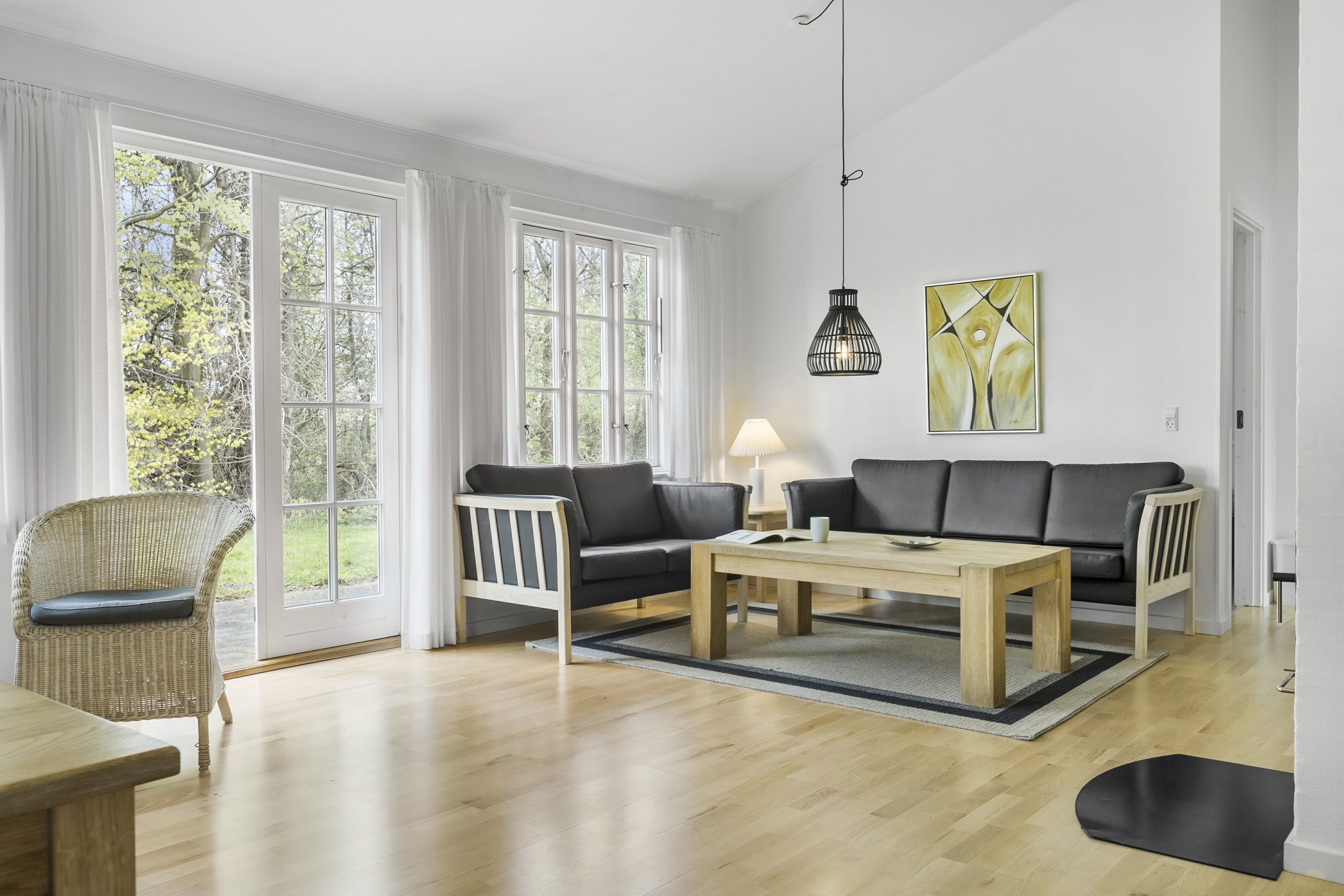 Fremhævet stue billede i fuldskærmstilstand. Billede af Golfsvinget 54, Løjt, 6200 Aabenraa