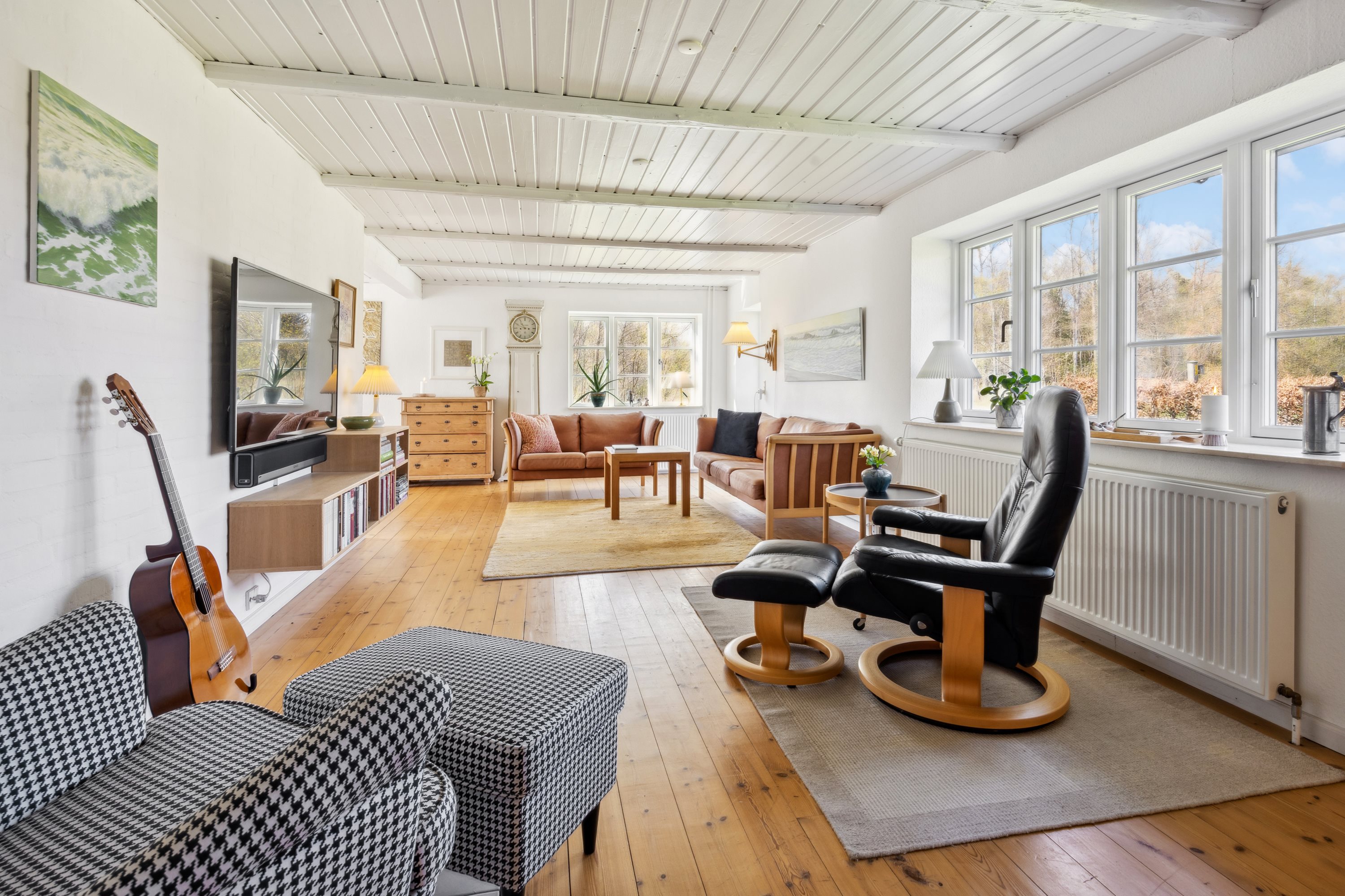 Fremhævet stue billede i fuldskærmstilstand. Billede af Hou Engvej 46, Hou, 9370 Hals