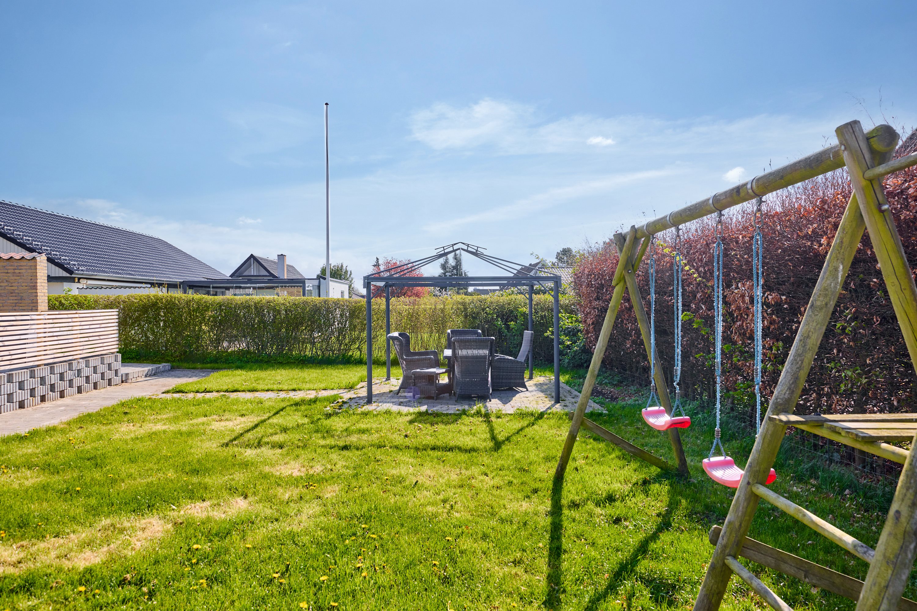 Fremhævet have billede i fuldskærmstilstand. Billede af Halmøvænget 38, True, 8381 Tilst