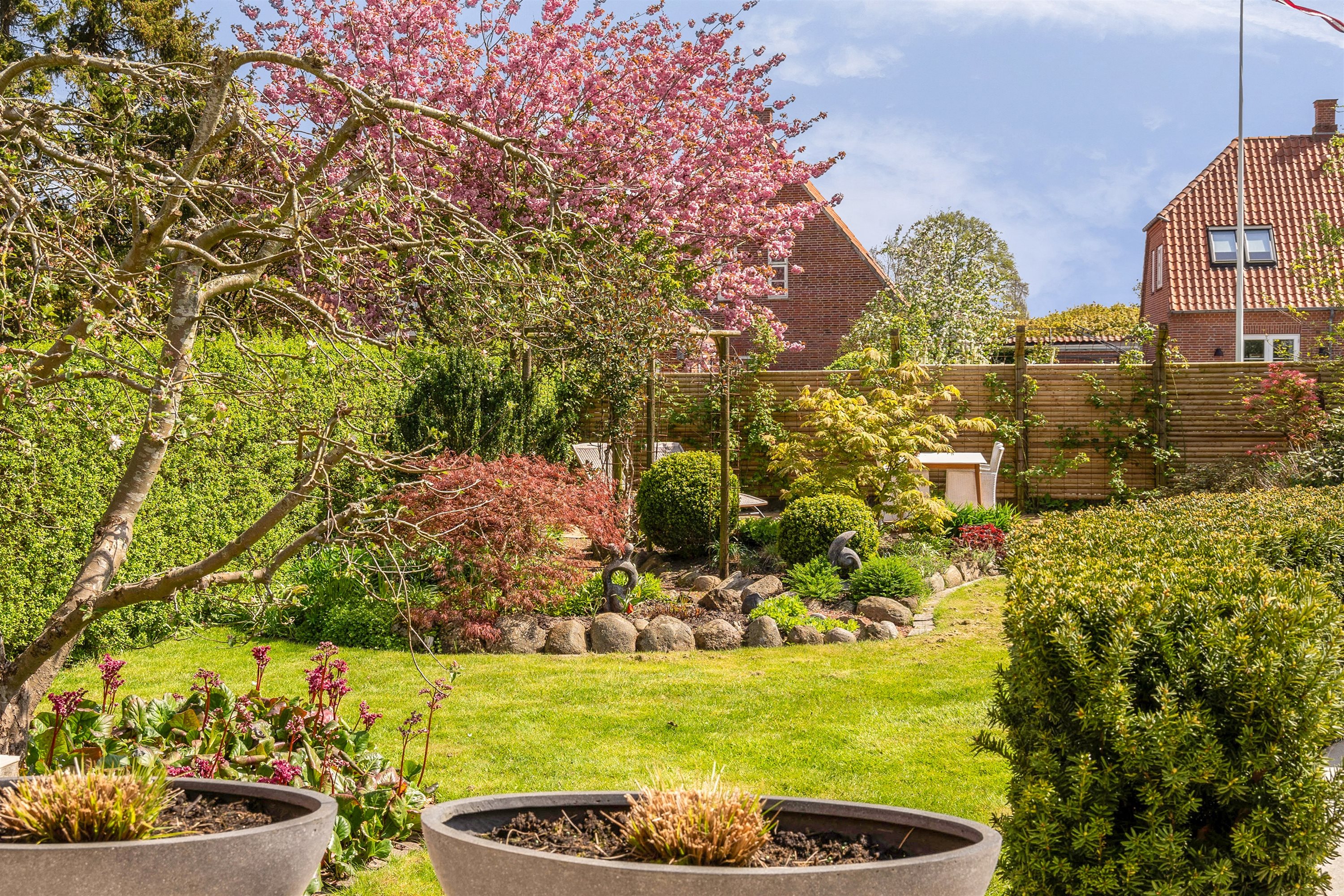 Fremhævet ejendommen billede i fuldskærmstilstand. Billede af Elmealle 8, 6800 Varde