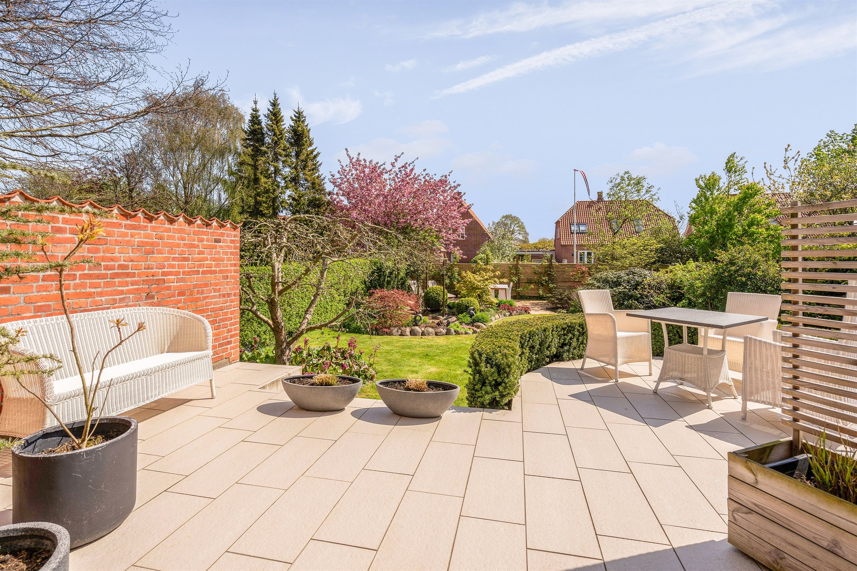 Fremhævet terrasse billede i fuldskærmstilstand. Billede af Elmealle 8, 6800 Varde