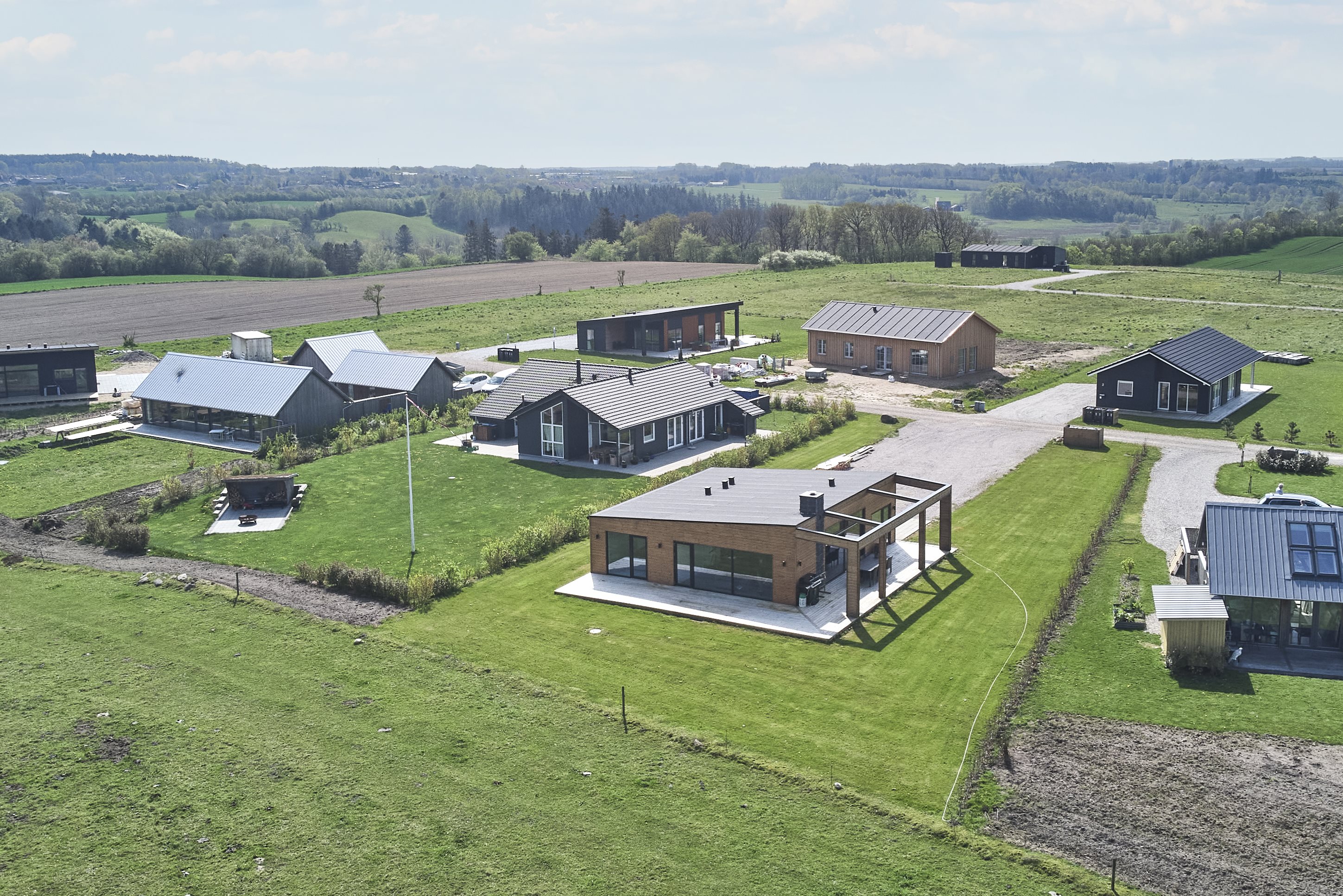 Fremhævet ejendommen billede i fuldskærmstilstand. Billede af Isfuglebakken 3, Hjarbæk, 8831 Løgstrup