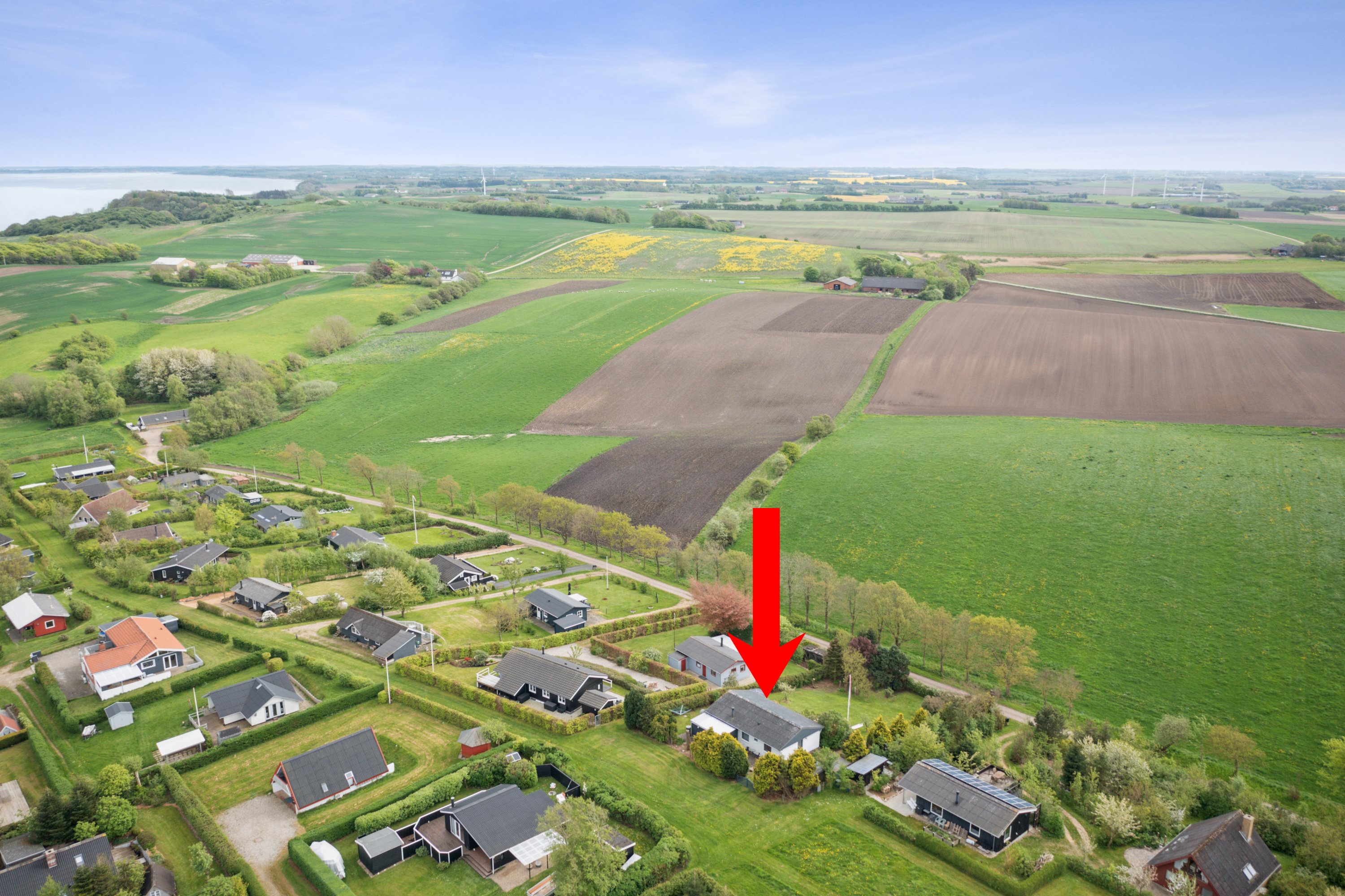 Fremhævet luftfoto billede i fuldskærmstilstand. Billede af Markvej 15, Eskov, 7870 Roslev