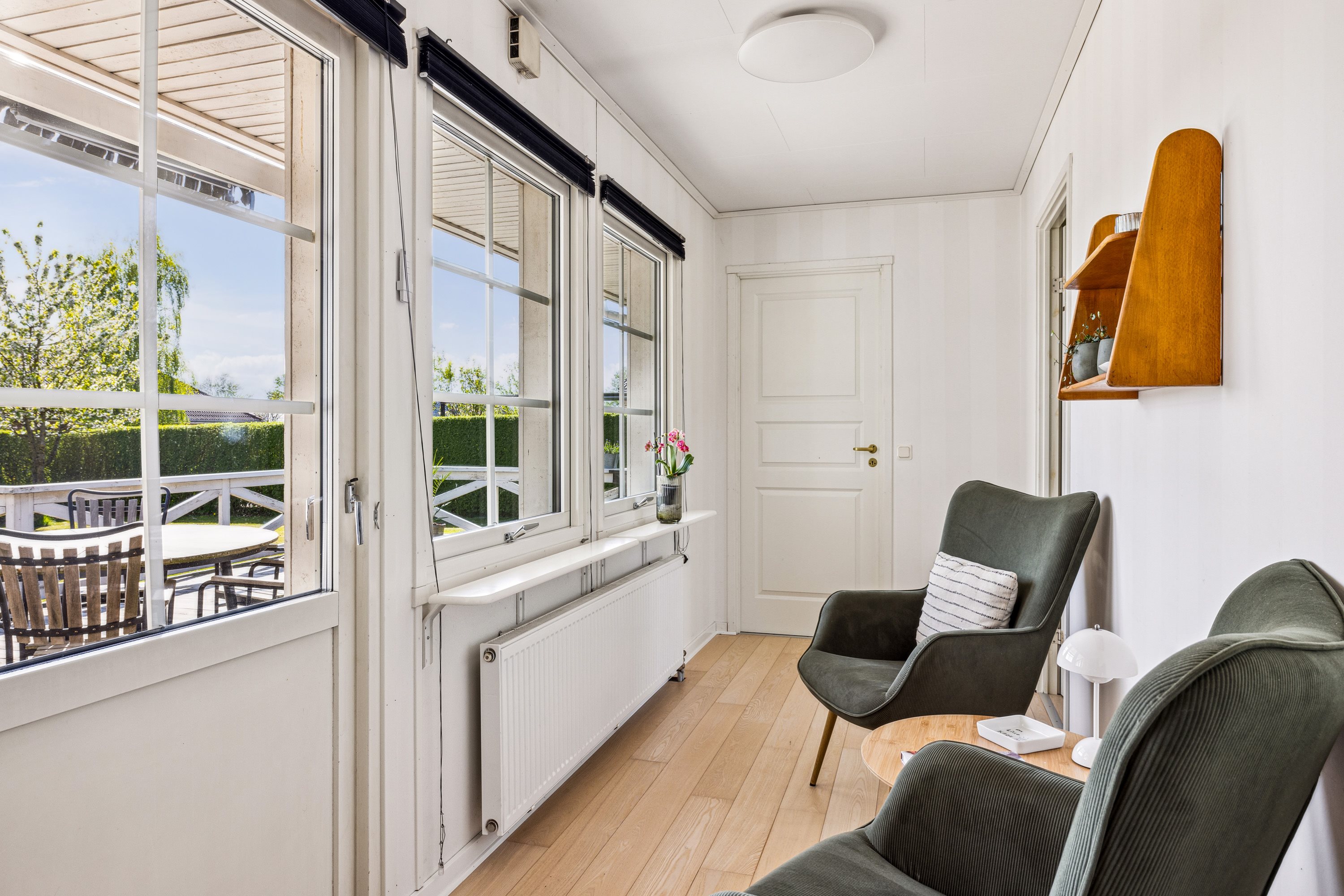 Fremhævet udestue billede i fuldskærmstilstand. Billede af Kløvervangen 18, Lime, 8544 Mørke