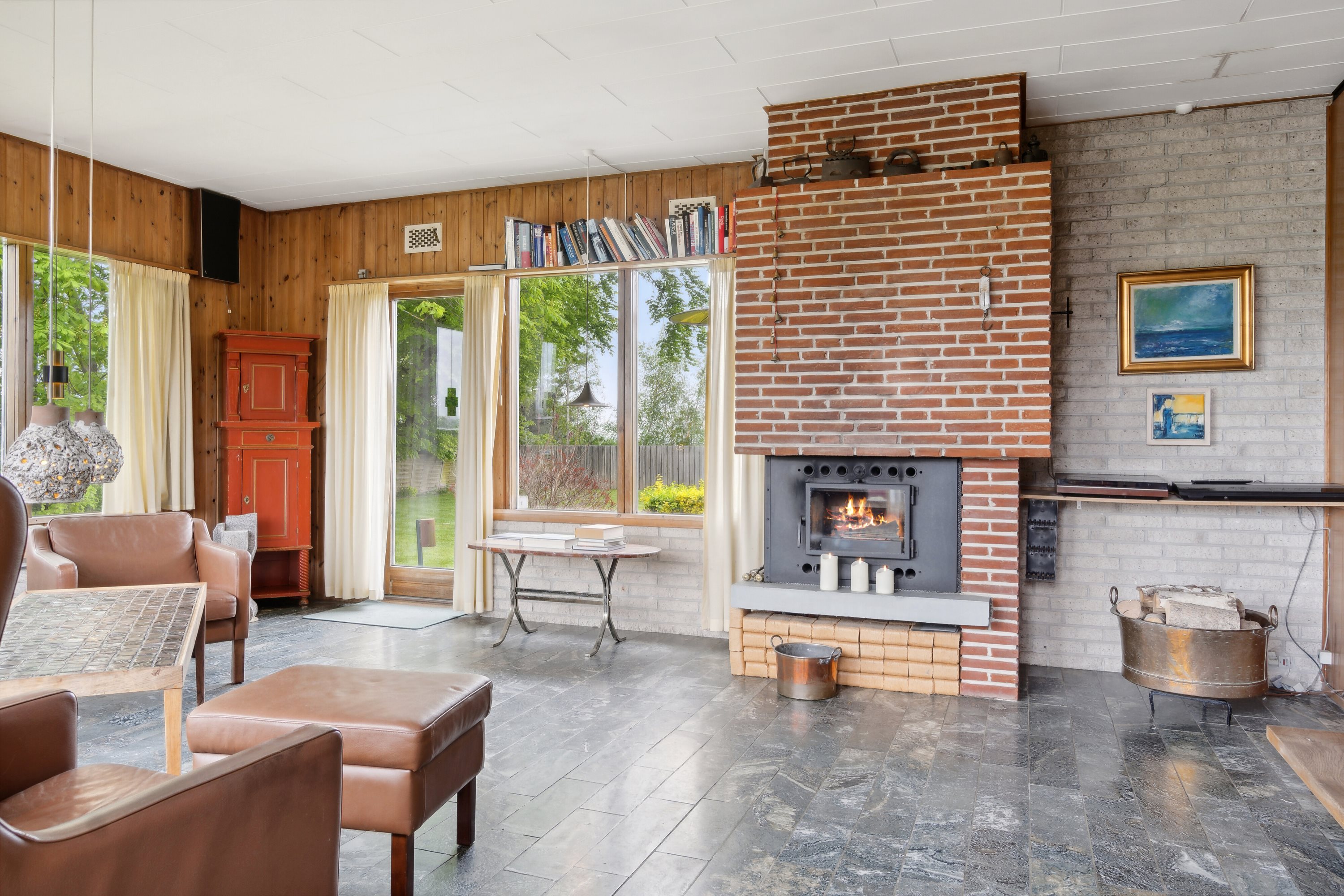 Fremhævet stue billede i fuldskærmstilstand. Billede af Nyledsbakken 40, 4500 Nykøbing Sj