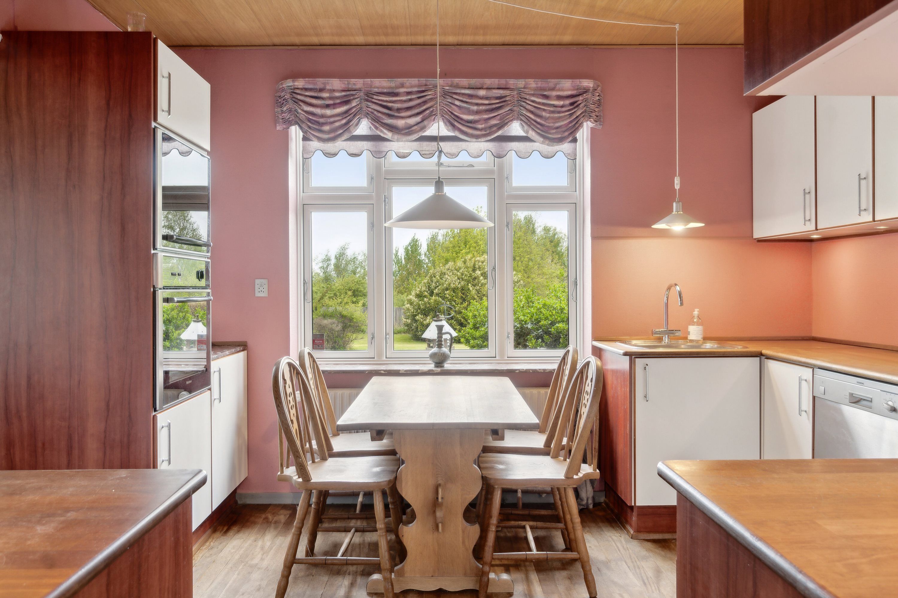 Fremhævet køkken billede i fuldskærmstilstand. Billede af Nyledsbakken 40, 4500 Nykøbing Sj