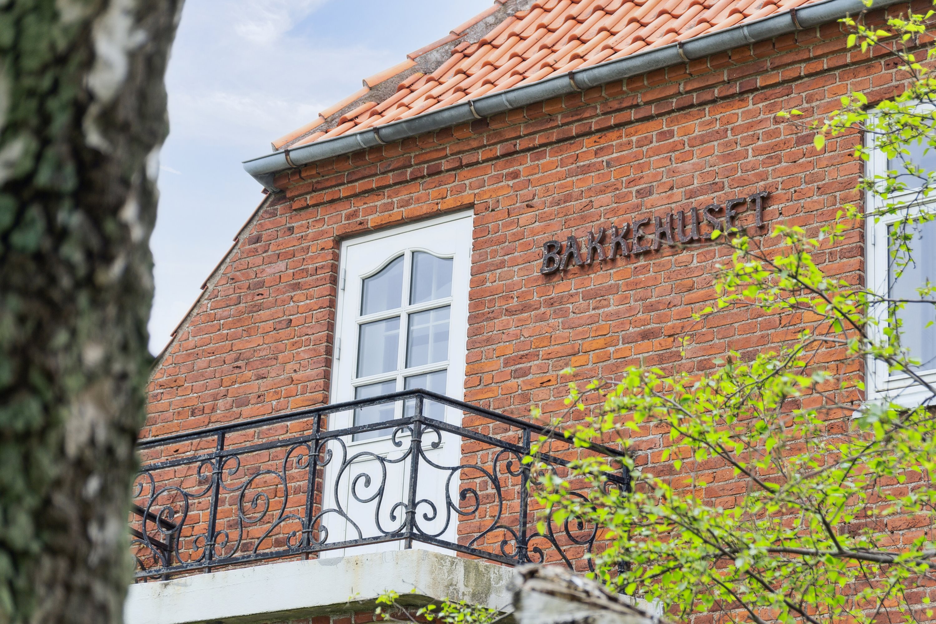 Fremhævet udendørs billede i fuldskærmstilstand. Billede af Nyledsbakken 40, 4500 Nykøbing Sj