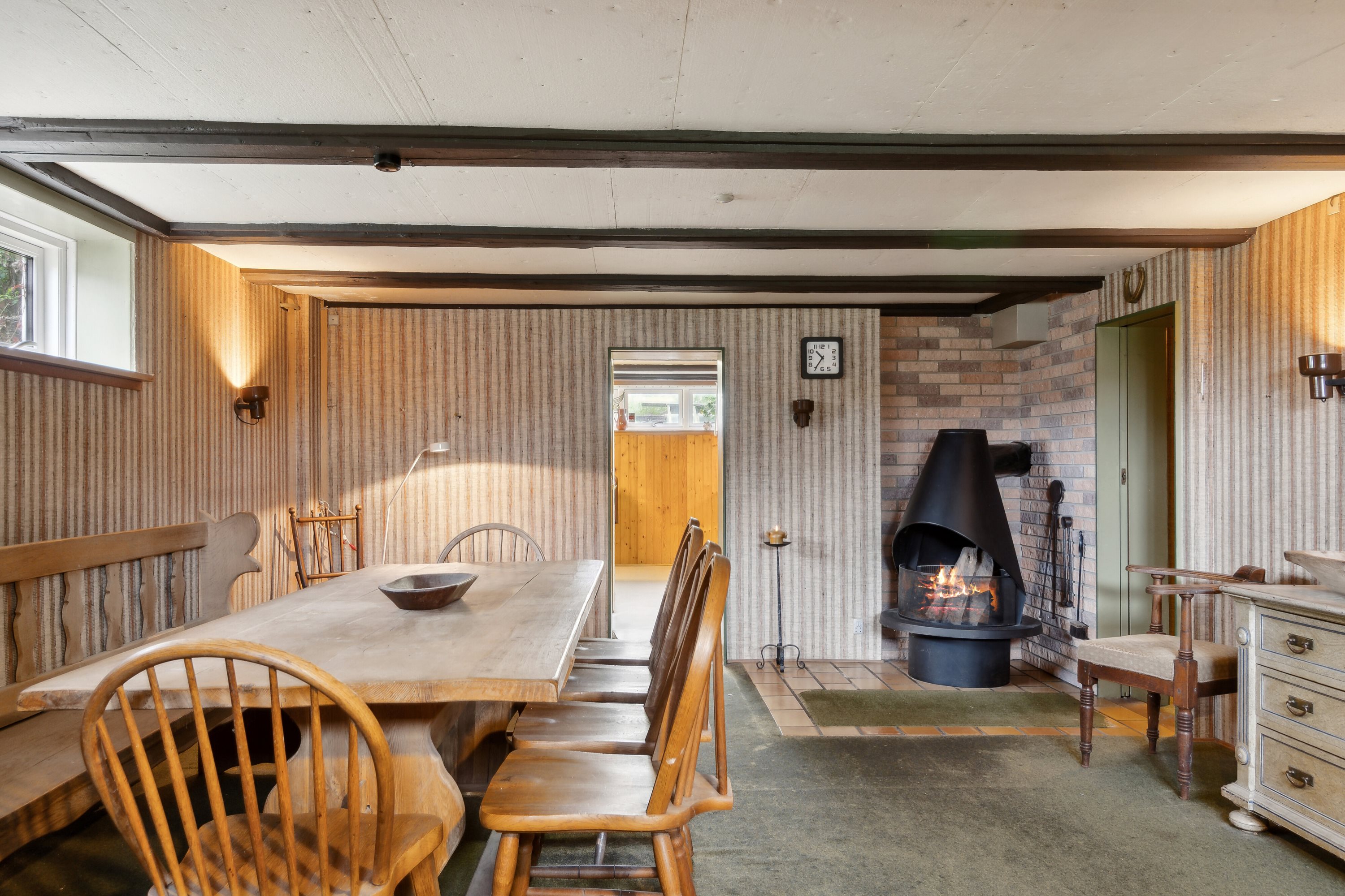 Fremhævet spisestue billede i fuldskærmstilstand. Billede af Nyledsbakken 40, 4500 Nykøbing Sj