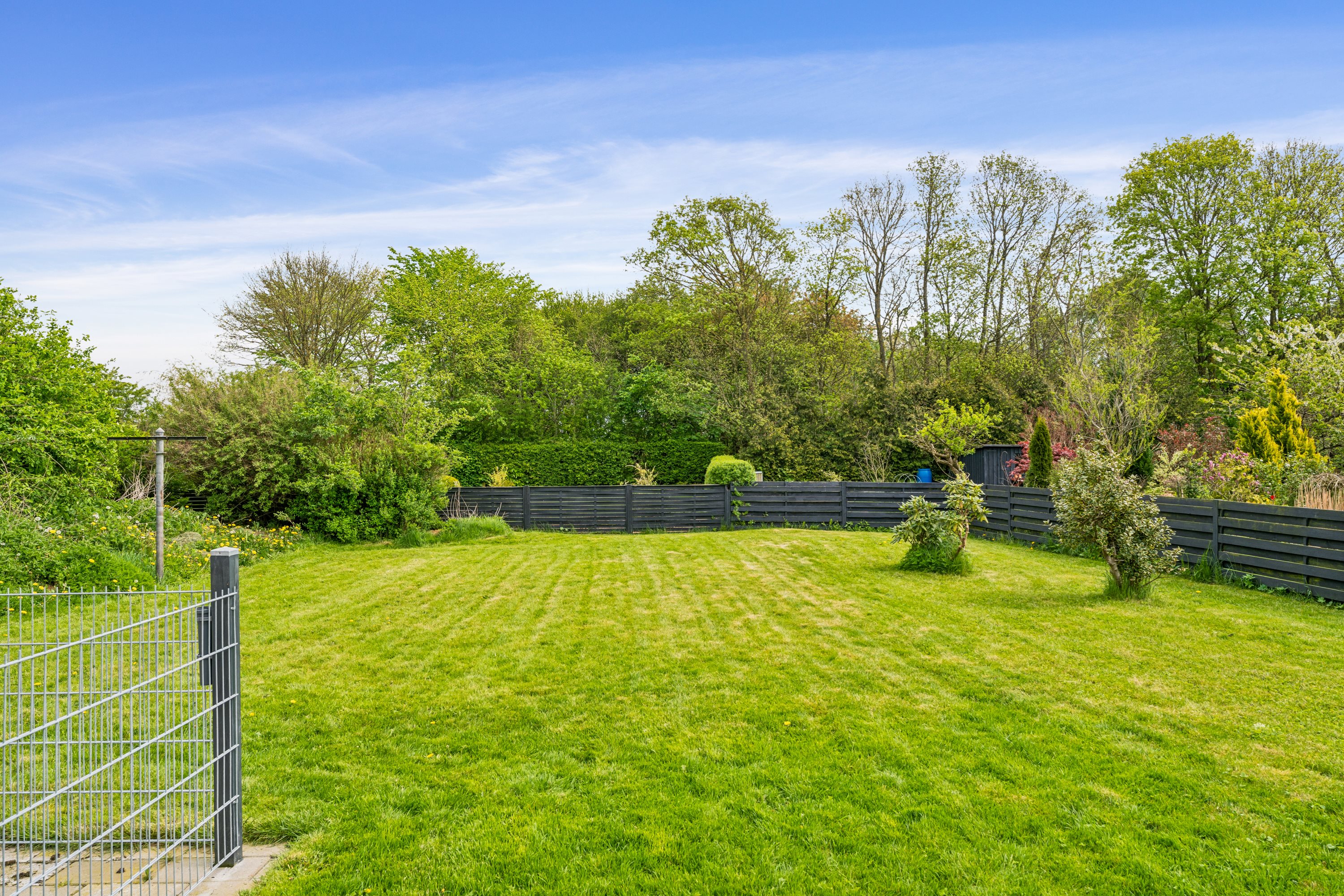 Fremhævet have billede i fuldskærmstilstand. Billede af Kræmmervejen 3, Vellev, 8860 Ulstrup