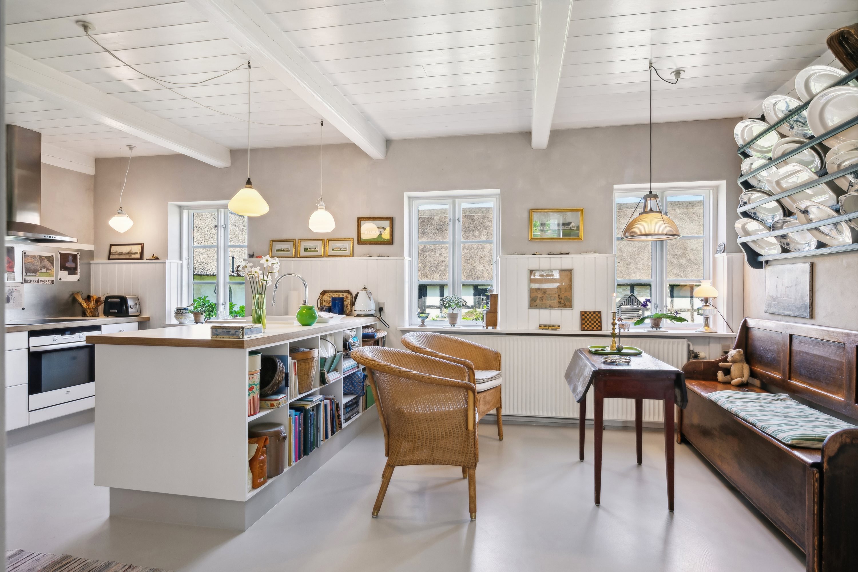 Fremhævet køkken billede i fuldskærmstilstand. Billede af Lindhøjvej 6, Begtrup, 8420 Knebel