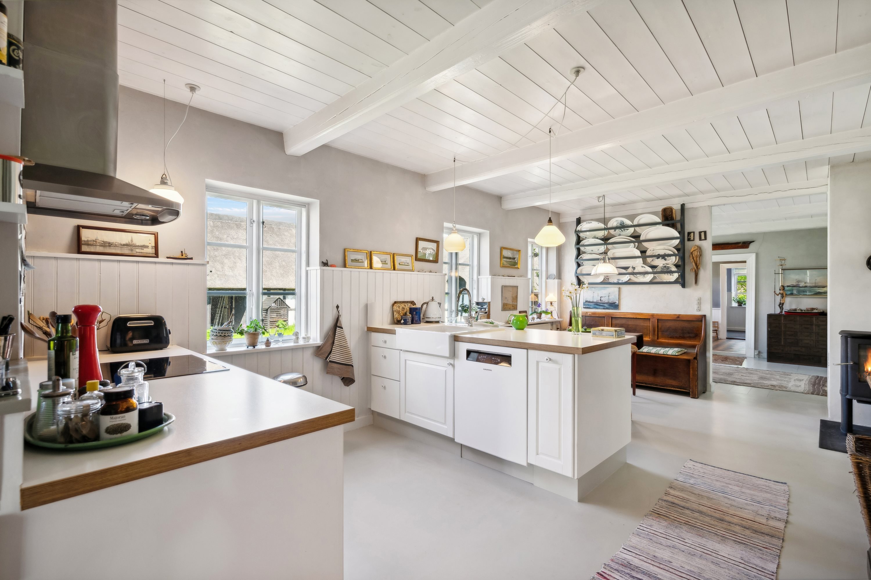 Fremhævet køkken billede i fuldskærmstilstand. Billede af Lindhøjvej 6, Begtrup, 8420 Knebel