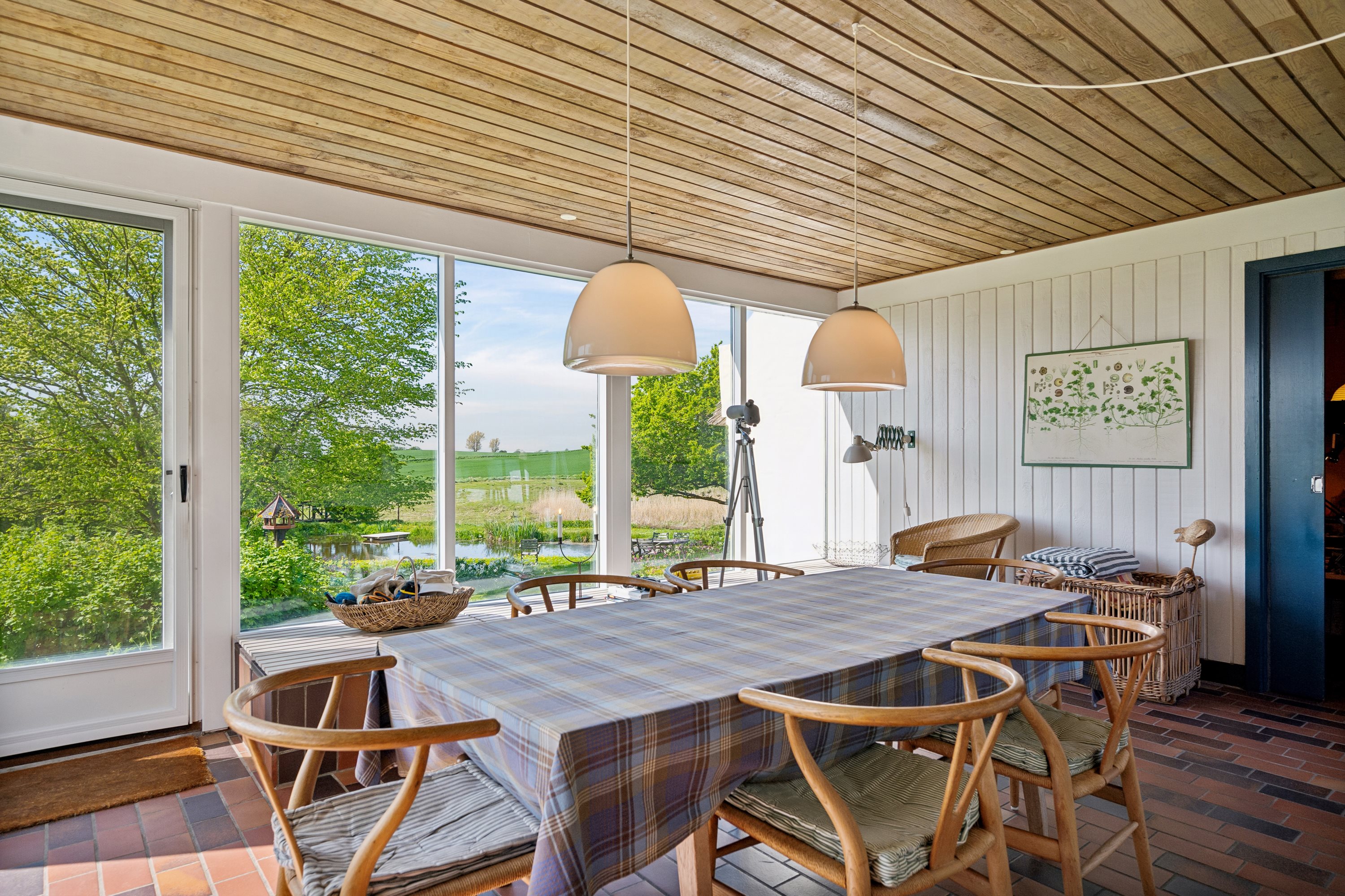 Fremhævet terrasse billede i fuldskærmstilstand. Billede af Lindhøjvej 6, Begtrup, 8420 Knebel