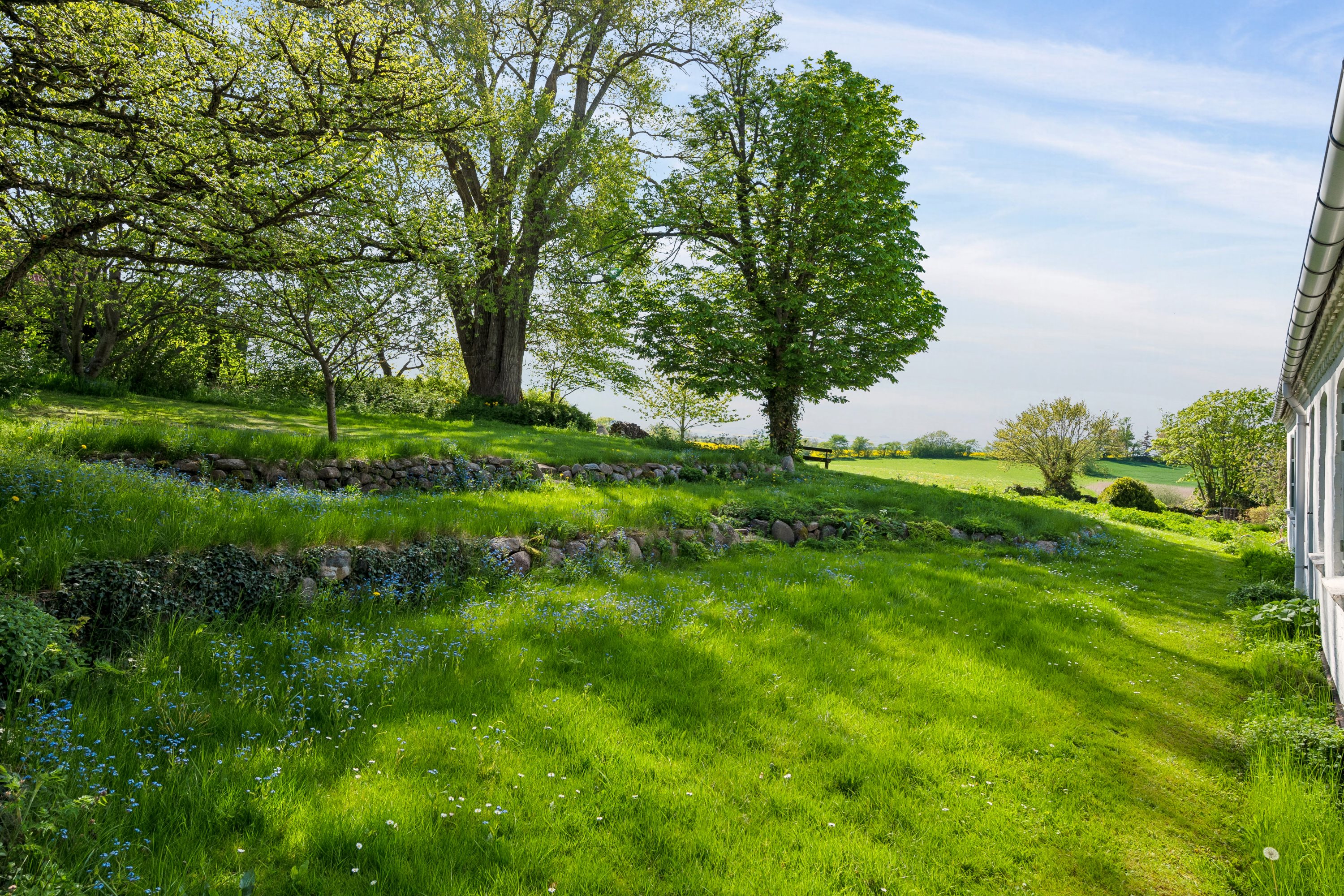 Fremhævet have billede i fuldskærmstilstand. Billede af Lindhøjvej 6, Begtrup, 8420 Knebel