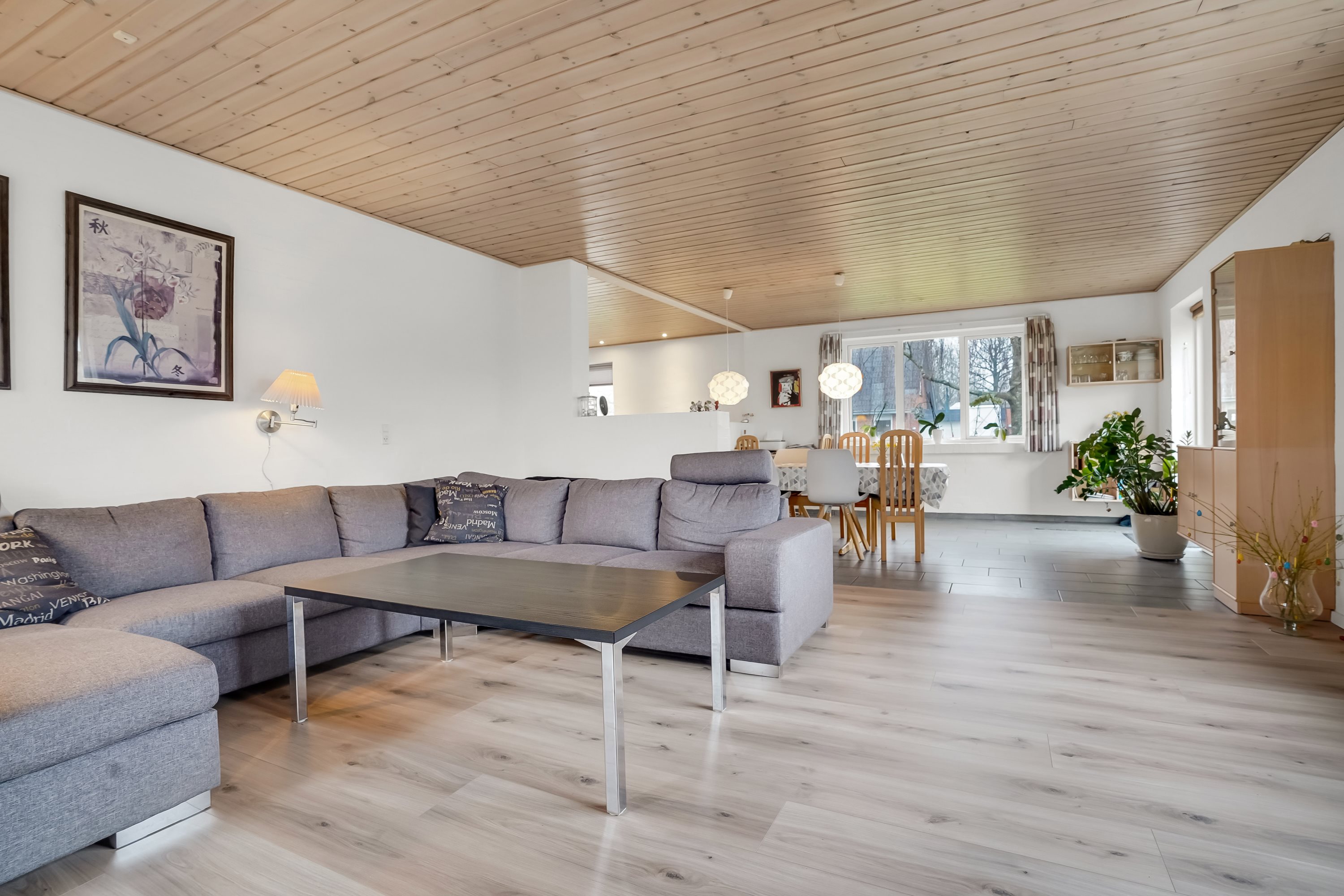 Fremhævet stue billede i fuldskærmstilstand. Billede af Vindelevvej 13, Vindelev, 7300 Jelling