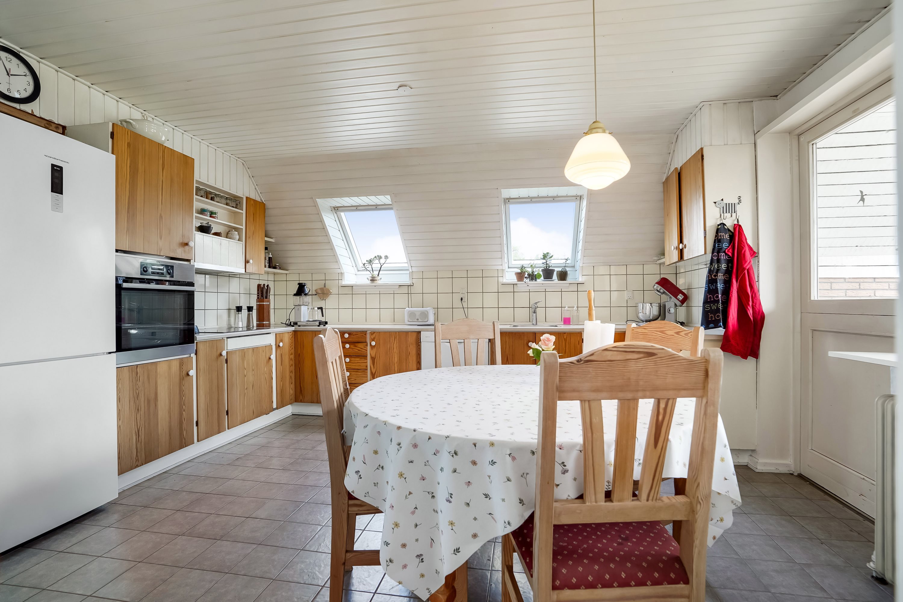 Fremhævet køkken billede i fuldskærmstilstand. Billede af Sdr. Vissingvej 1, Sdr Vissing, 8740 Brædstrup