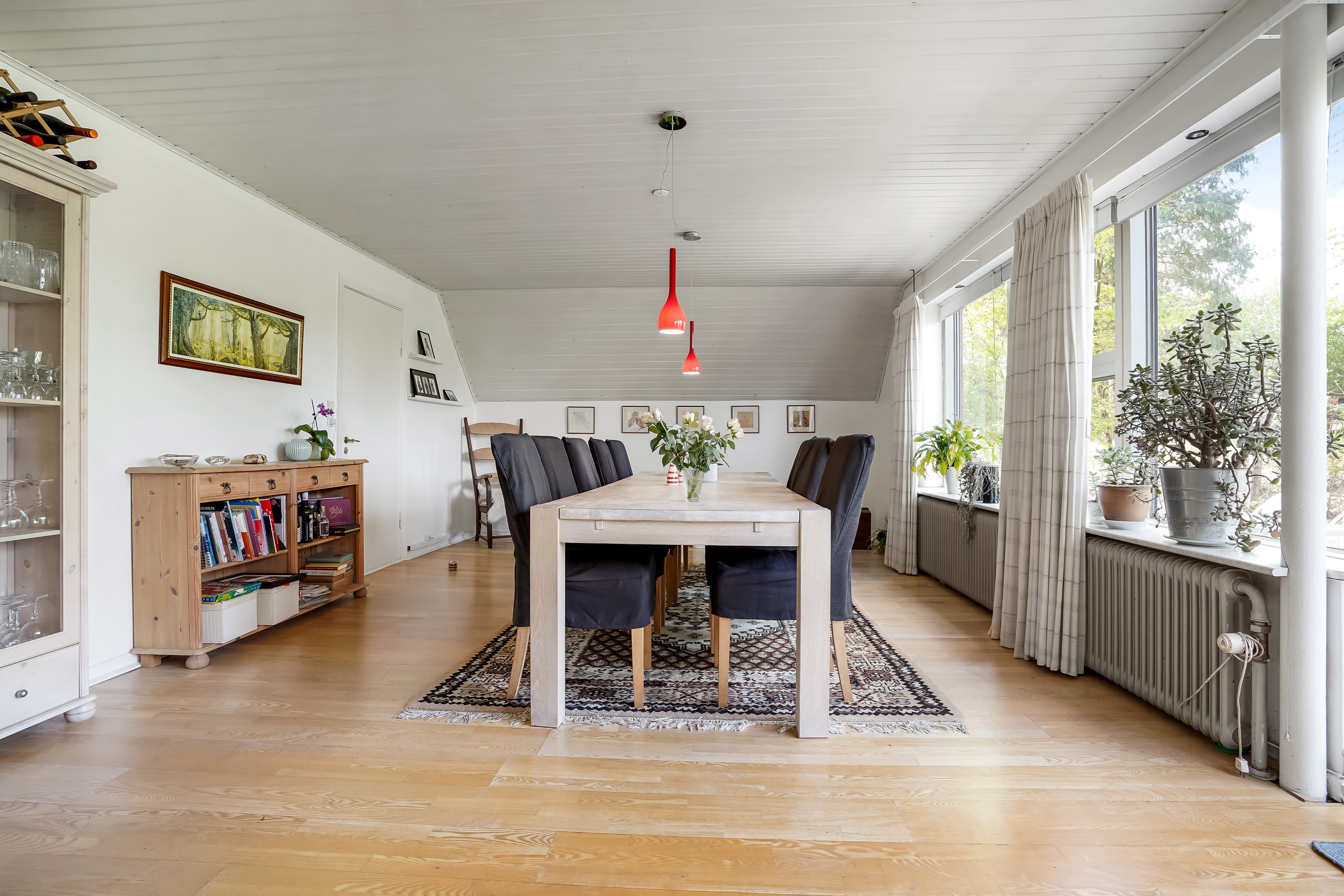 Fremhævet stue billede i fuldskærmstilstand. Billede af Sdr. Vissingvej 1, Sdr Vissing, 8740 Brædstrup