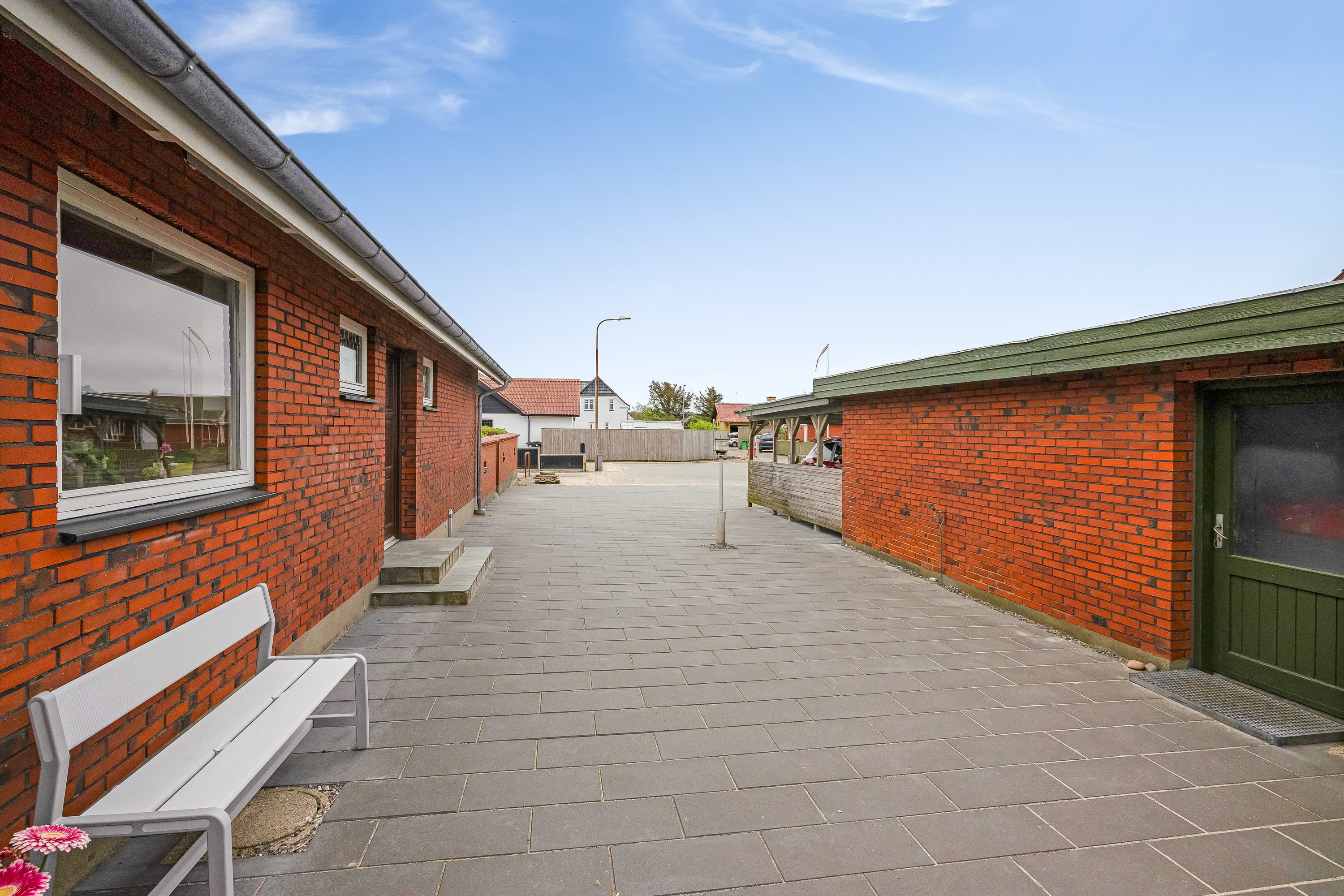 Fremhævet indkørsel billede i fuldskærmstilstand. Billede af Anholtvej 2, 7680 Thyborøn