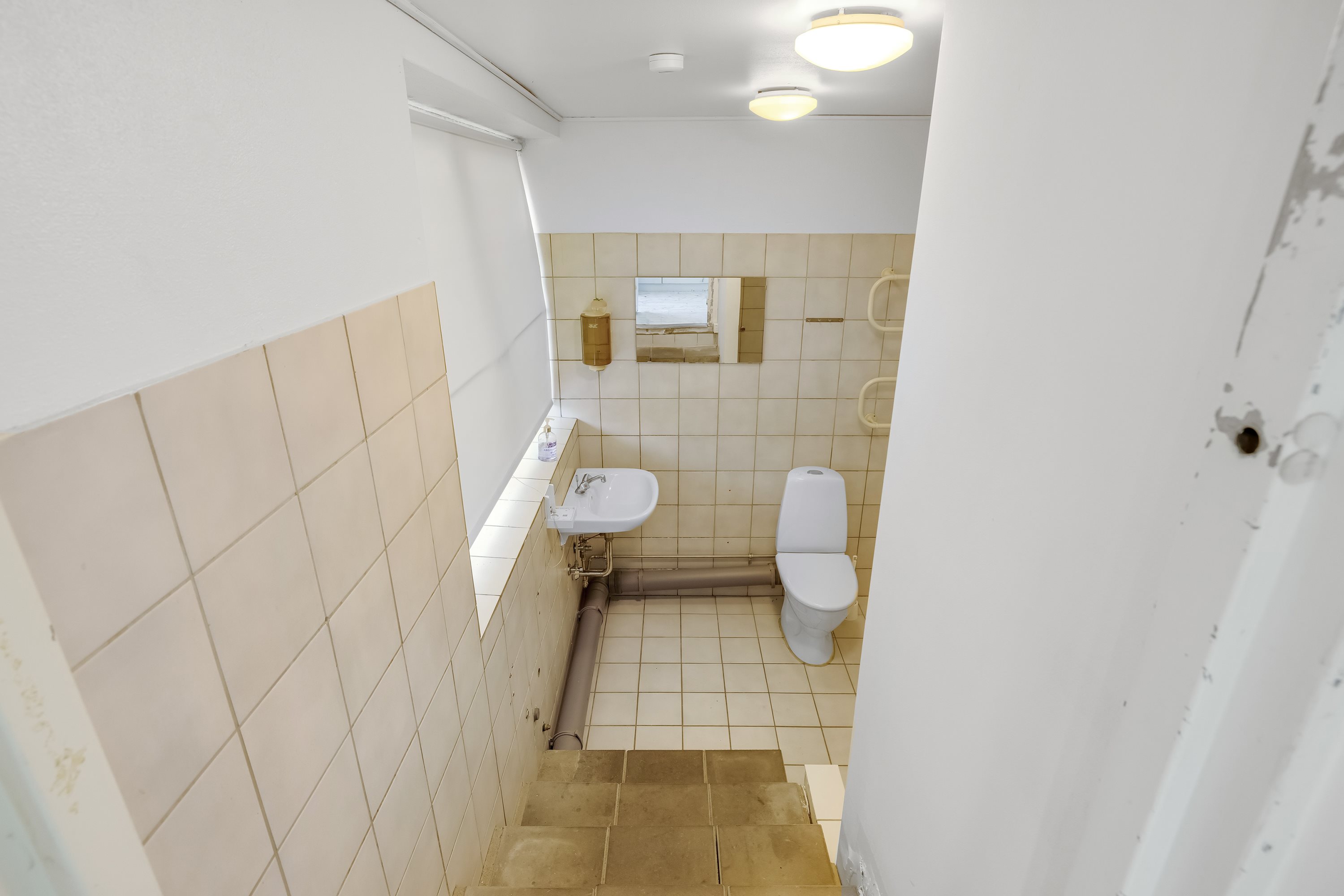 Fremhævet bad billede i fuldskærmstilstand. Billede af Langdalsvej 20, 8220 Brabrand