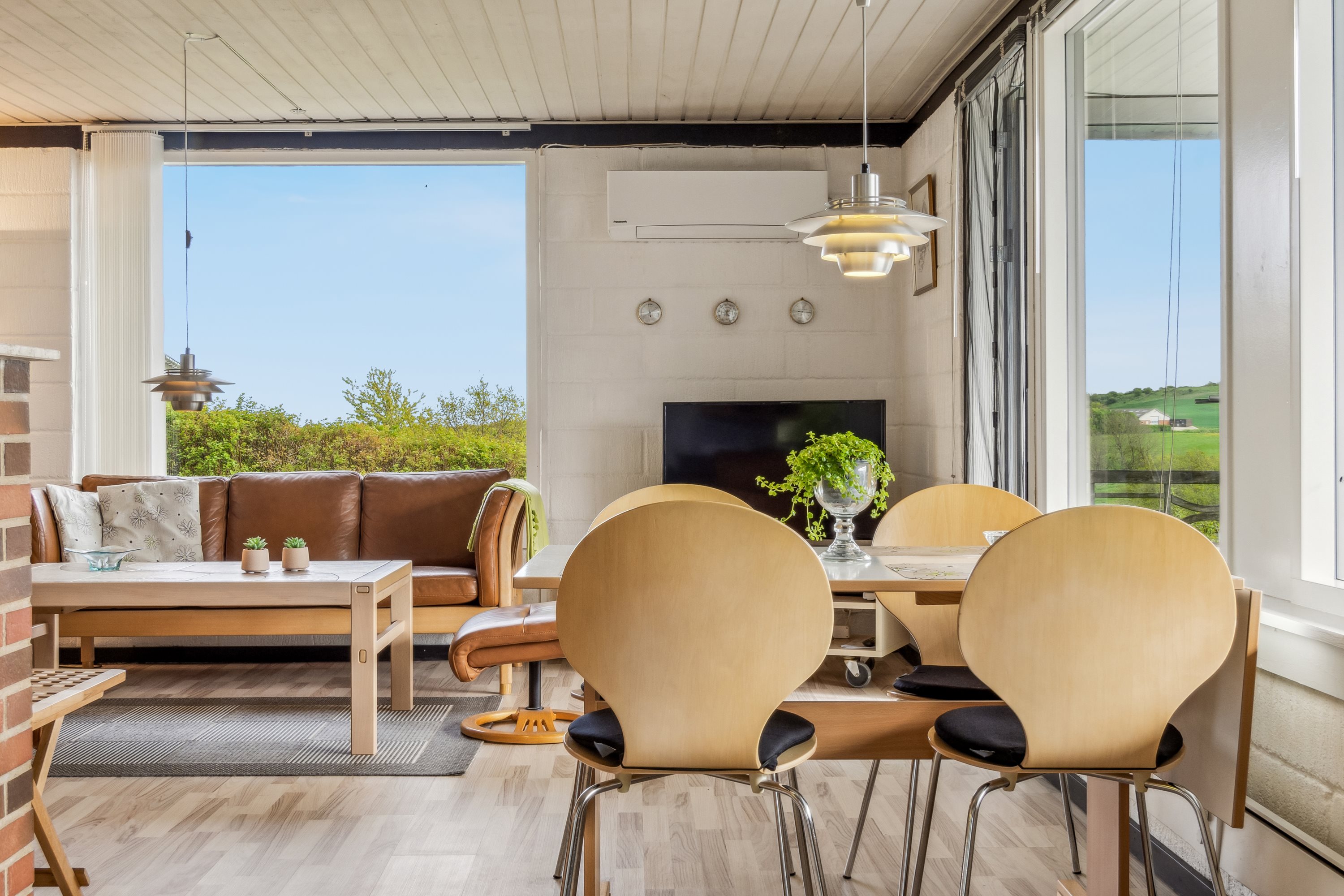 Fremhævet stue billede i fuldskærmstilstand. Billede af Markvej 15, Eskov, 7870 Roslev