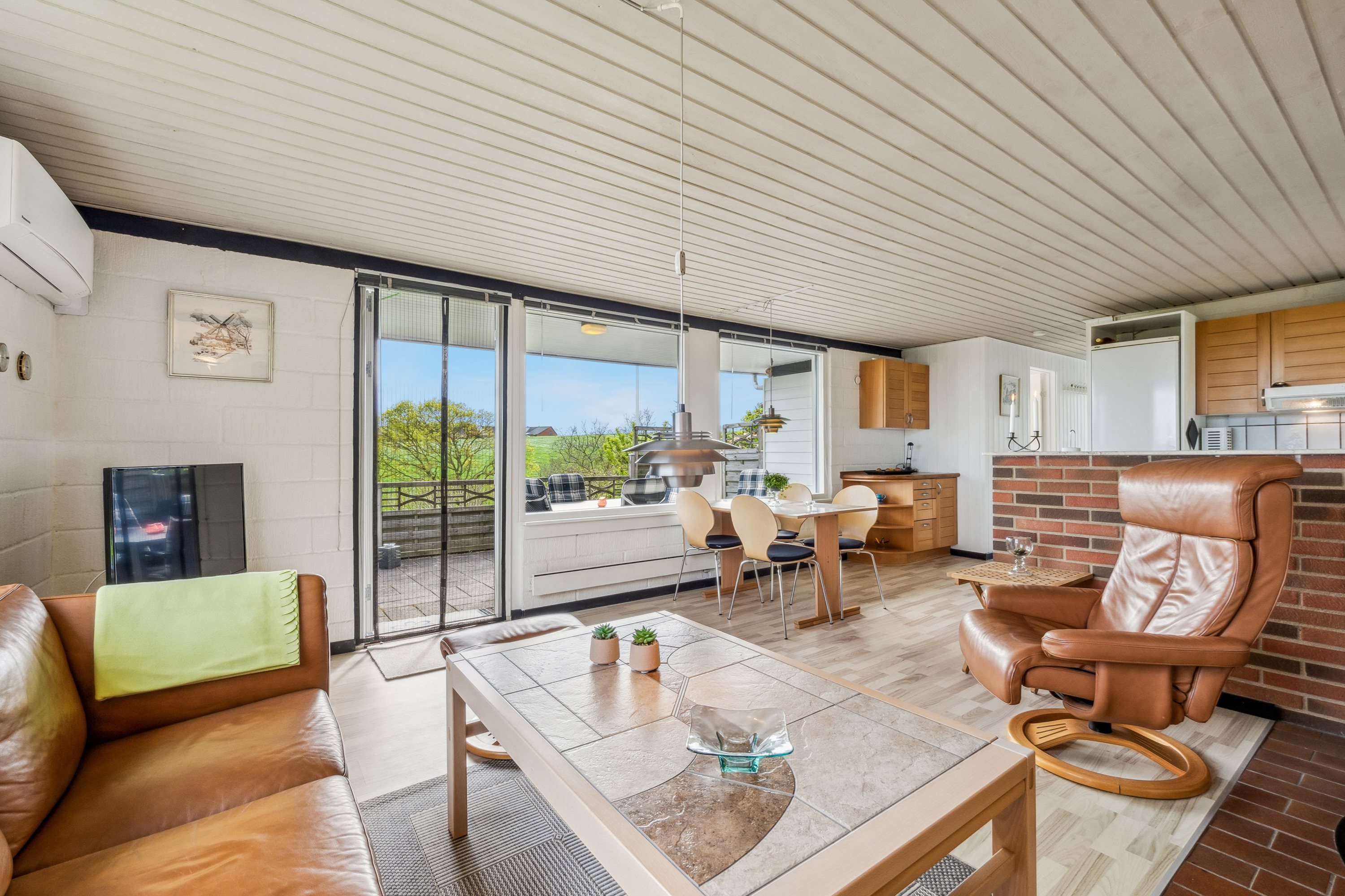 Fremhævet stue billede i fuldskærmstilstand. Billede af Markvej 15, Eskov, 7870 Roslev