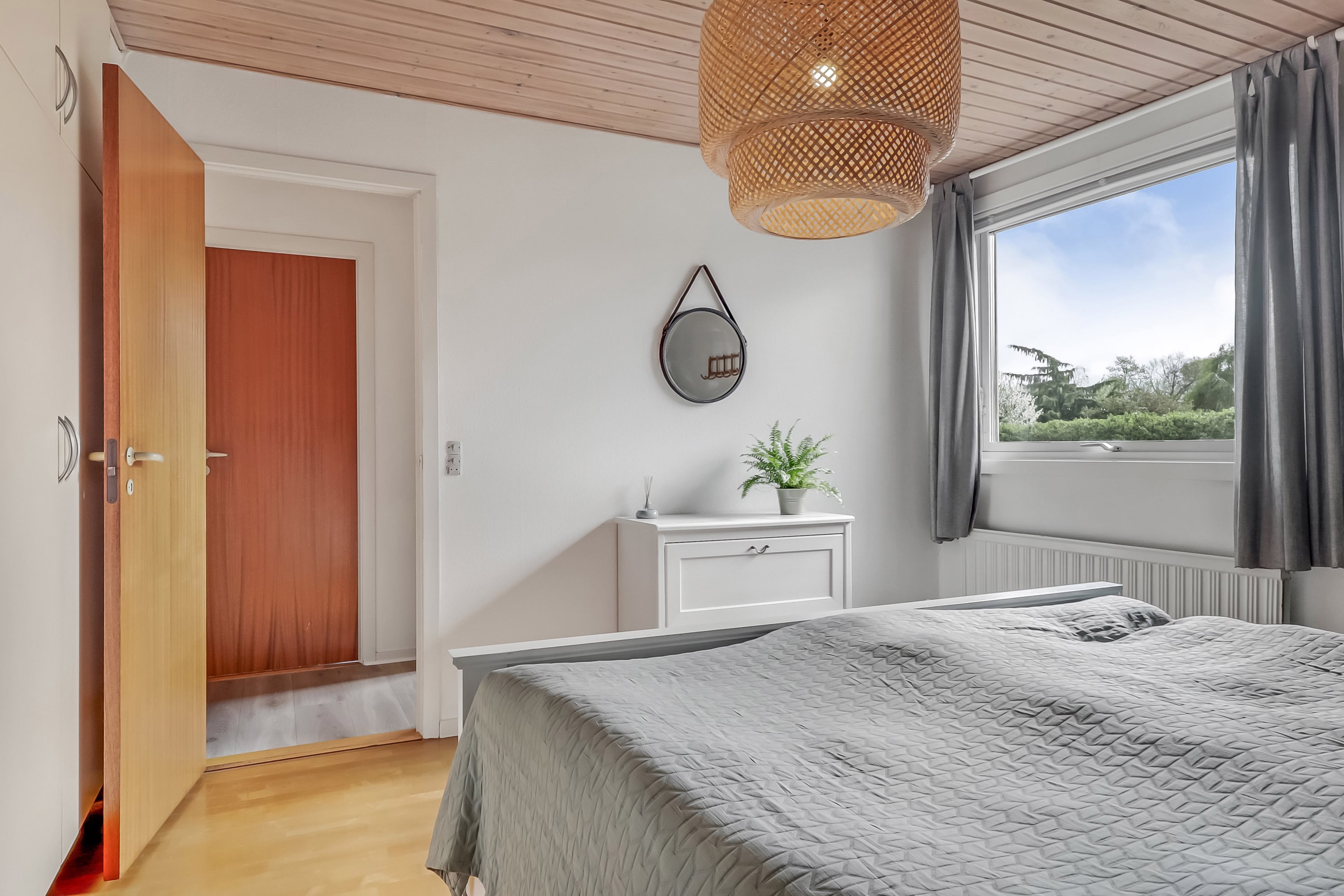 Fremhævet  billede i fuldskærmstilstand. Billede af Rughøjvej 34, Bellinge, 5250 Odense SV