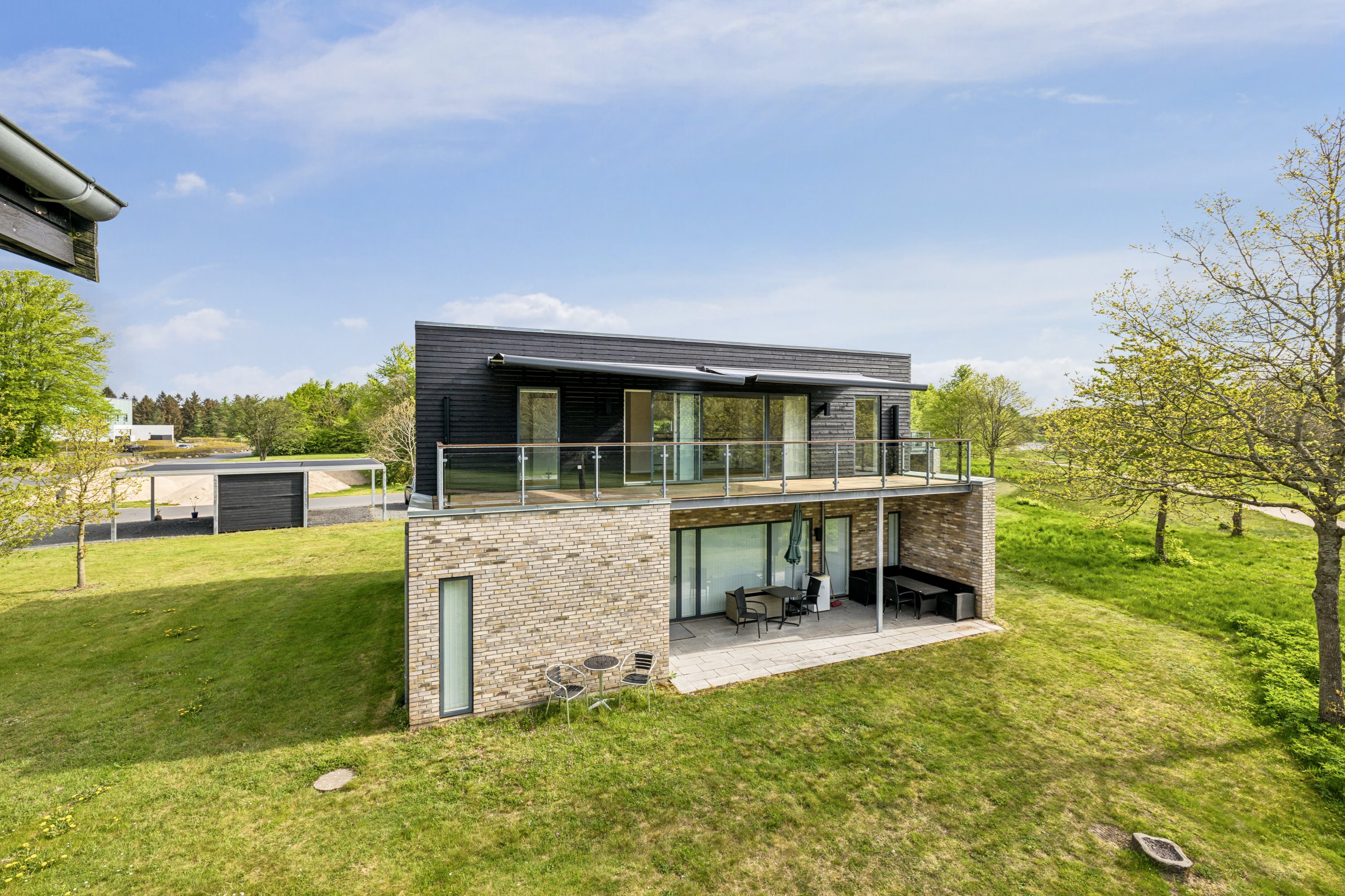 Fremhævet ejendom 1 billede i fuldskærmstilstand. Billede af Lübker Allé 13, 1., 8581 Nimtofte