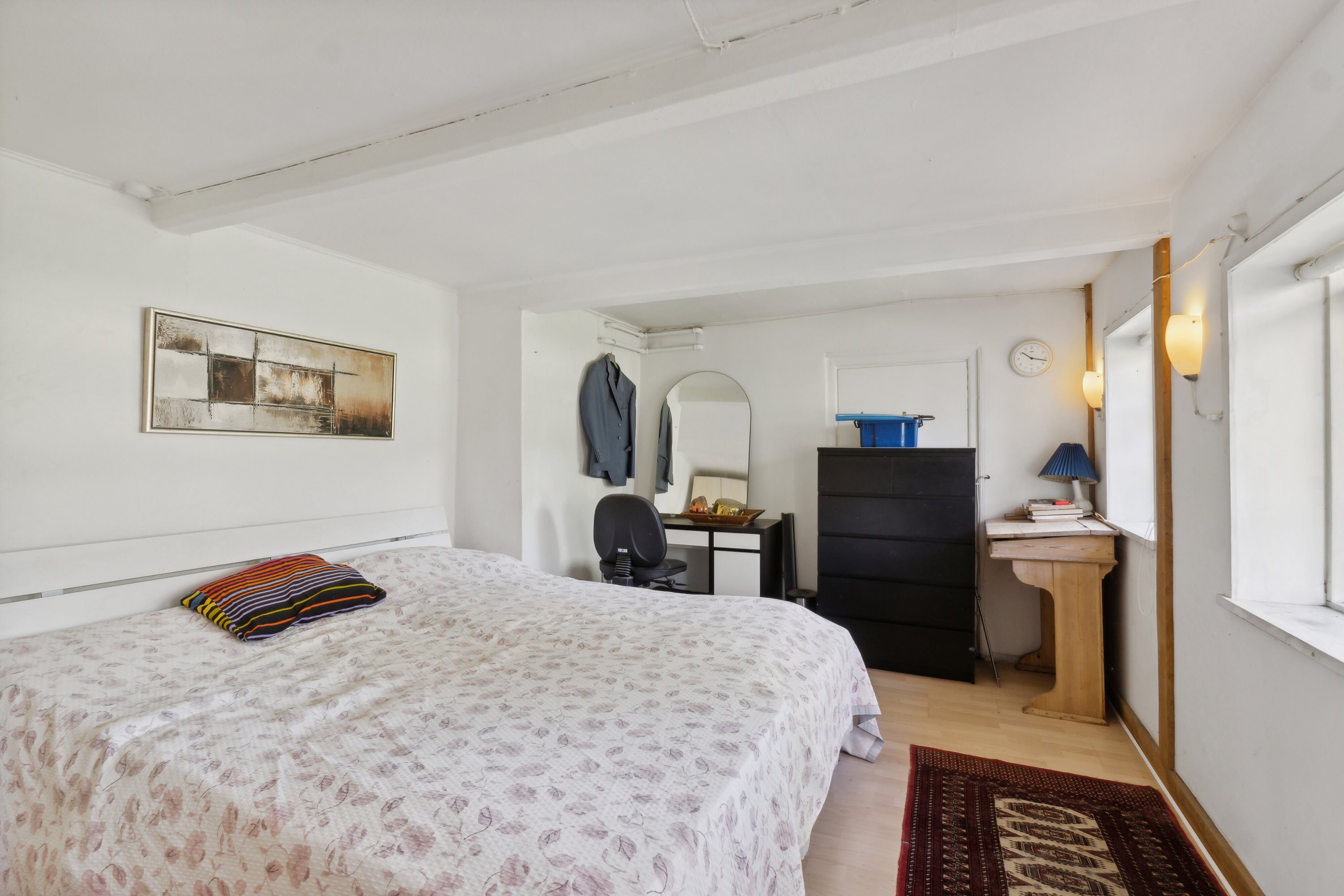 Fremhævet soveværelse billede i fuldskærmstilstand. Billede af Selleshøjvænget 6, Højby, 5260 Odense S