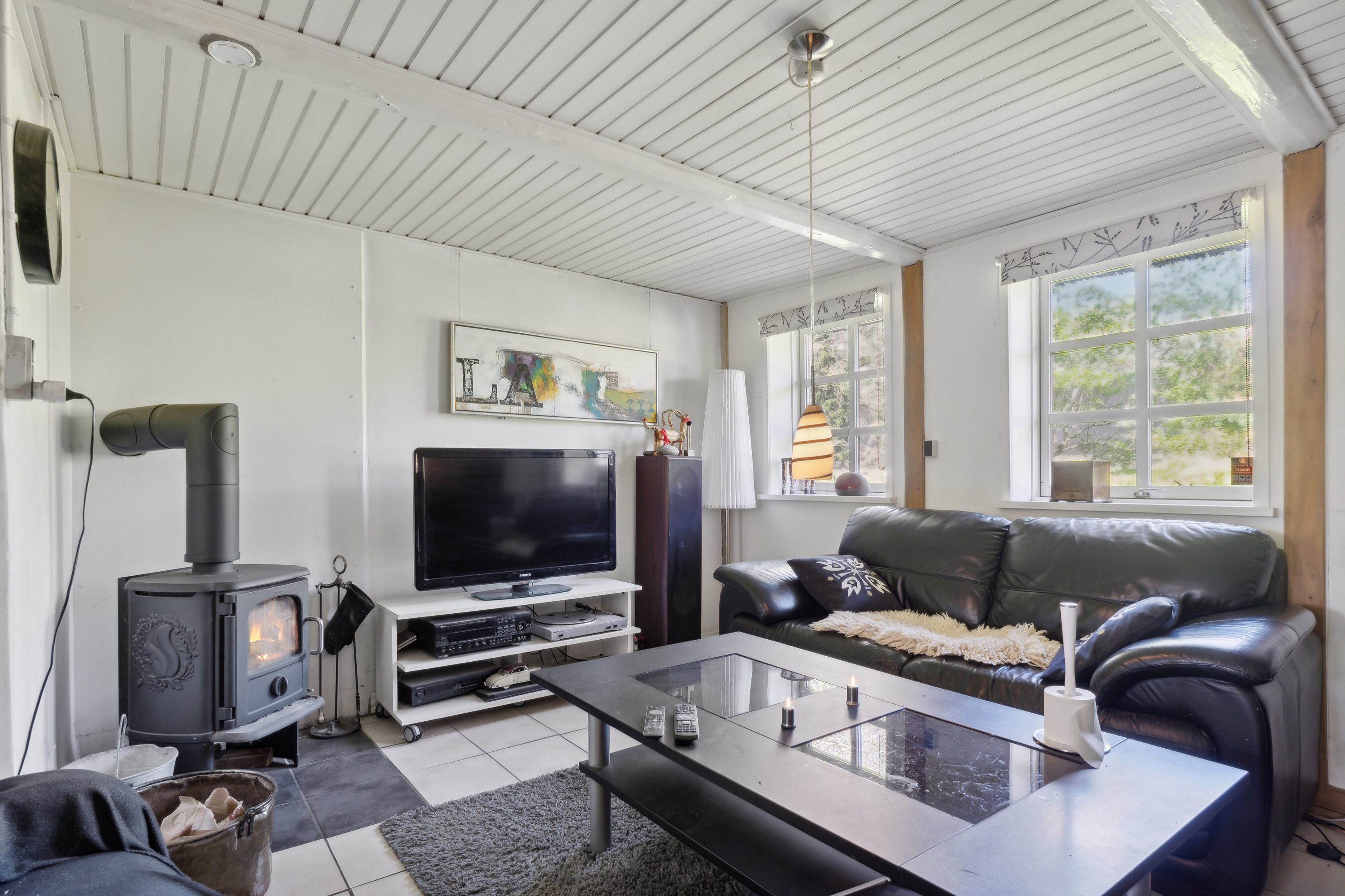 Fremhævet stue billede i fuldskærmstilstand. Billede af Selleshøjvænget 6, Højby, 5260 Odense S